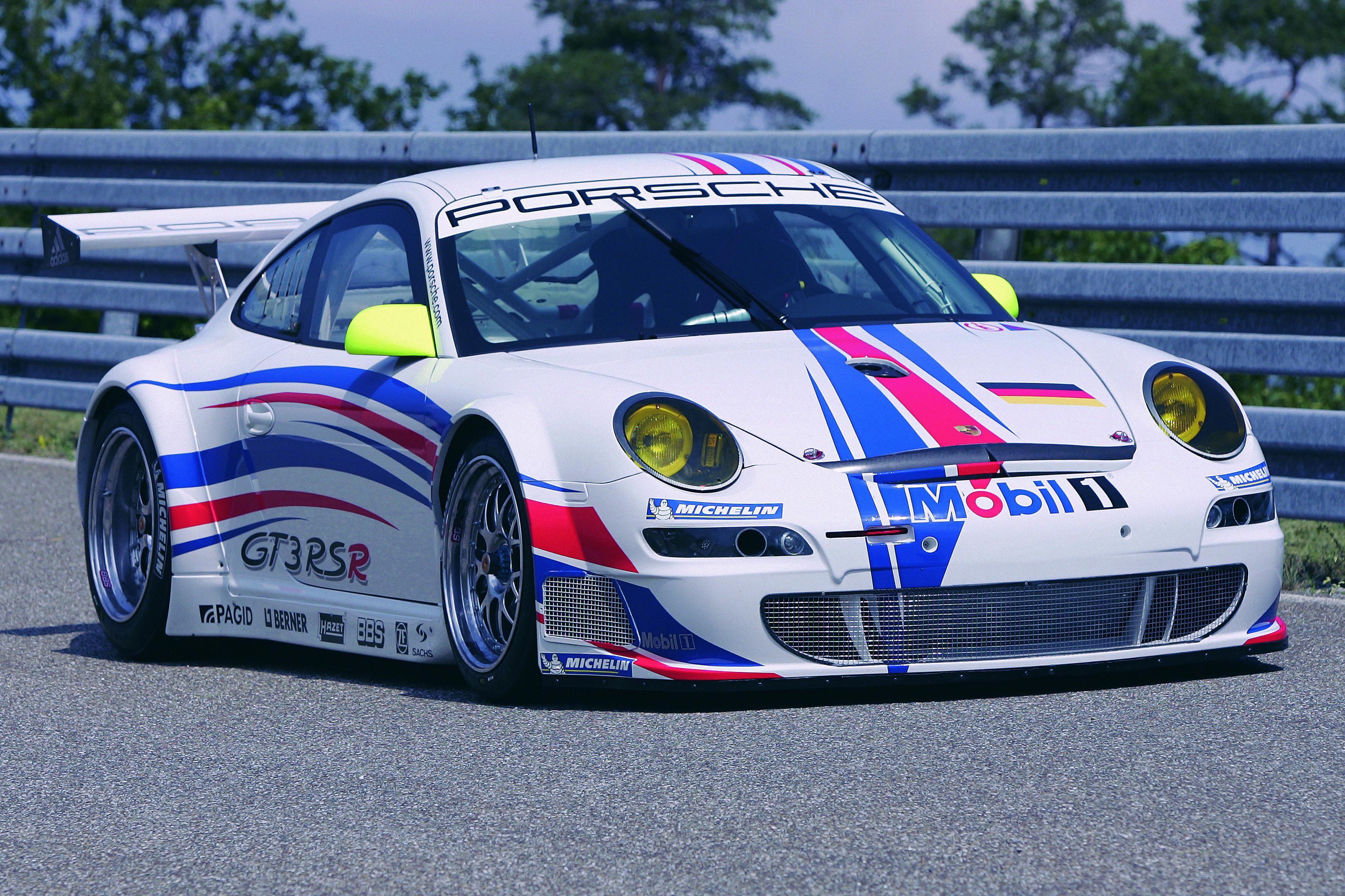 Porsche 911 RSR – Purpose-Built Racing Dominance插图2