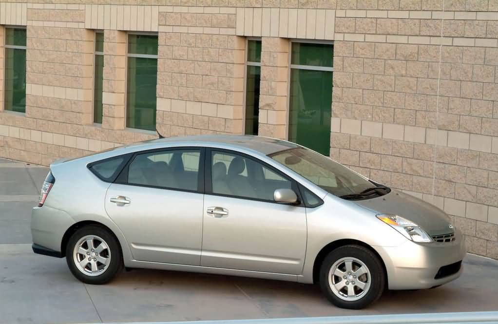 leonardo dicaprio prius car