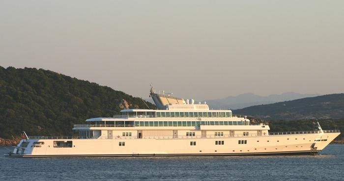 rising sun mega yacht