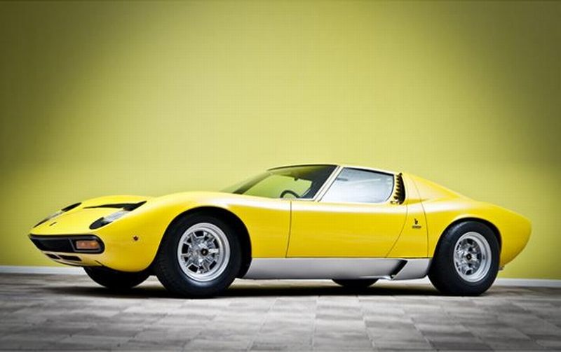 1971 Lamborghini Miura P400 SV Prototype auctioned for $1.705 Million