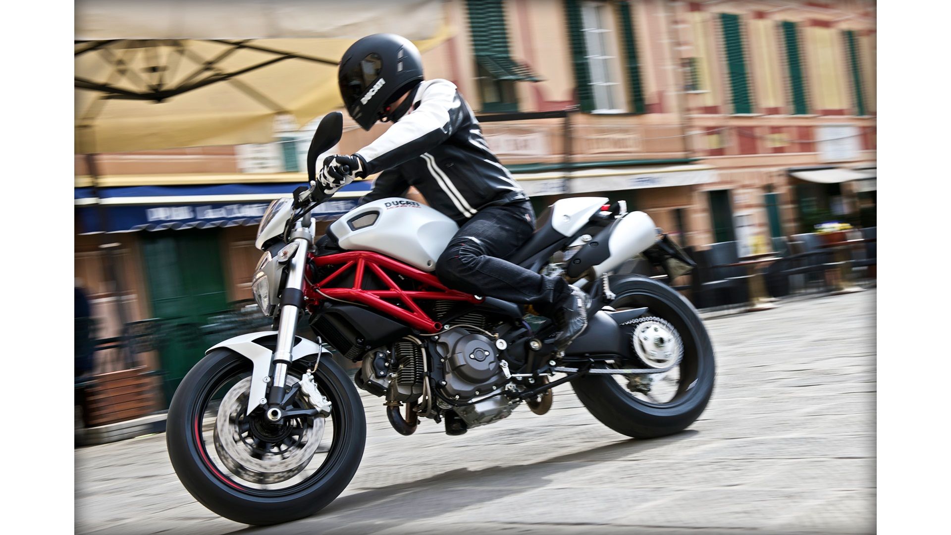 ducati monster 796 sound