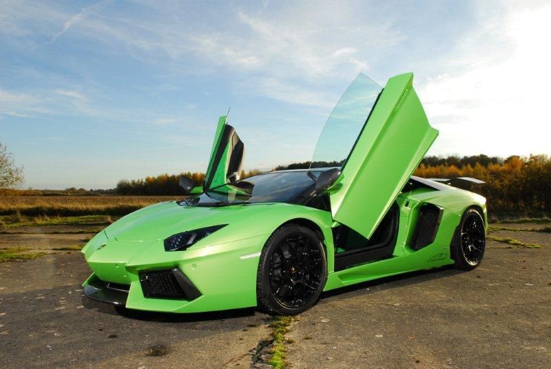 2013-lamborghini-aventado-51.