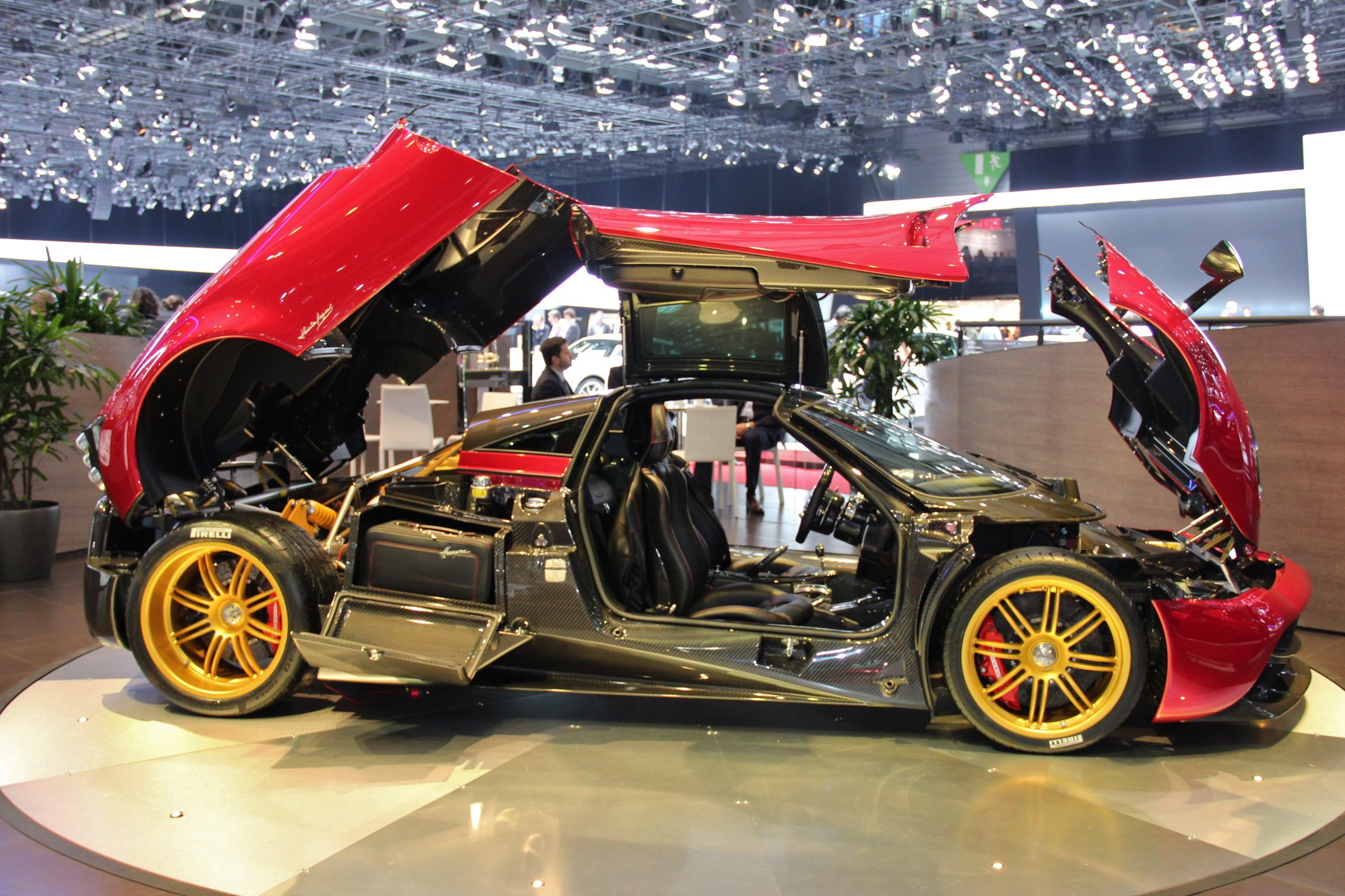 10 Things Every Enthusiast Should Know About The Pagani Huayra