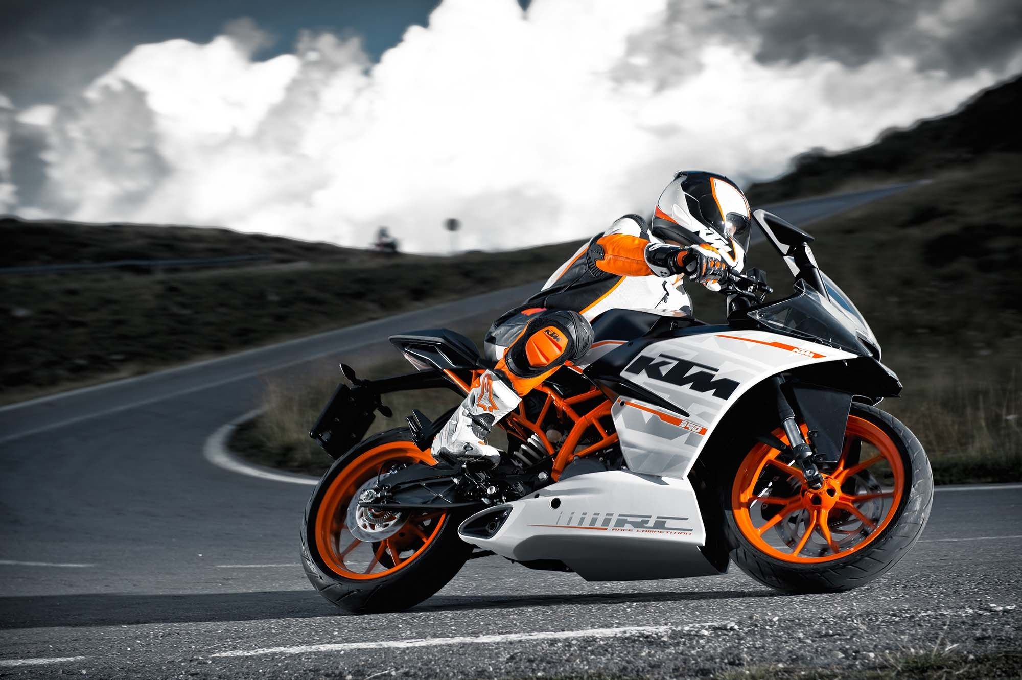 KTM RC390 Black