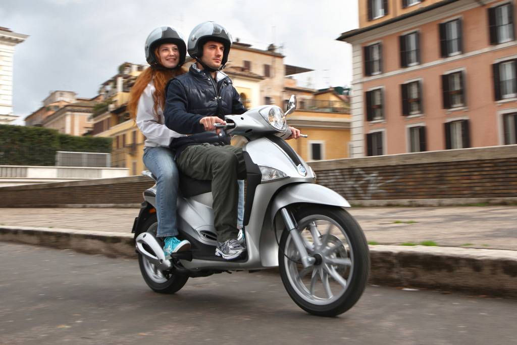thumbnail image 2 of OEM Quality Front Fender – Piaggio Liberty 50 2T 1997-2003 – PARAFANGO, Ready To Paint 2 of 5
