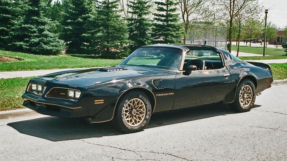 Burt Reynolds' 1977 Pontiac Trans Am Sells For $480k