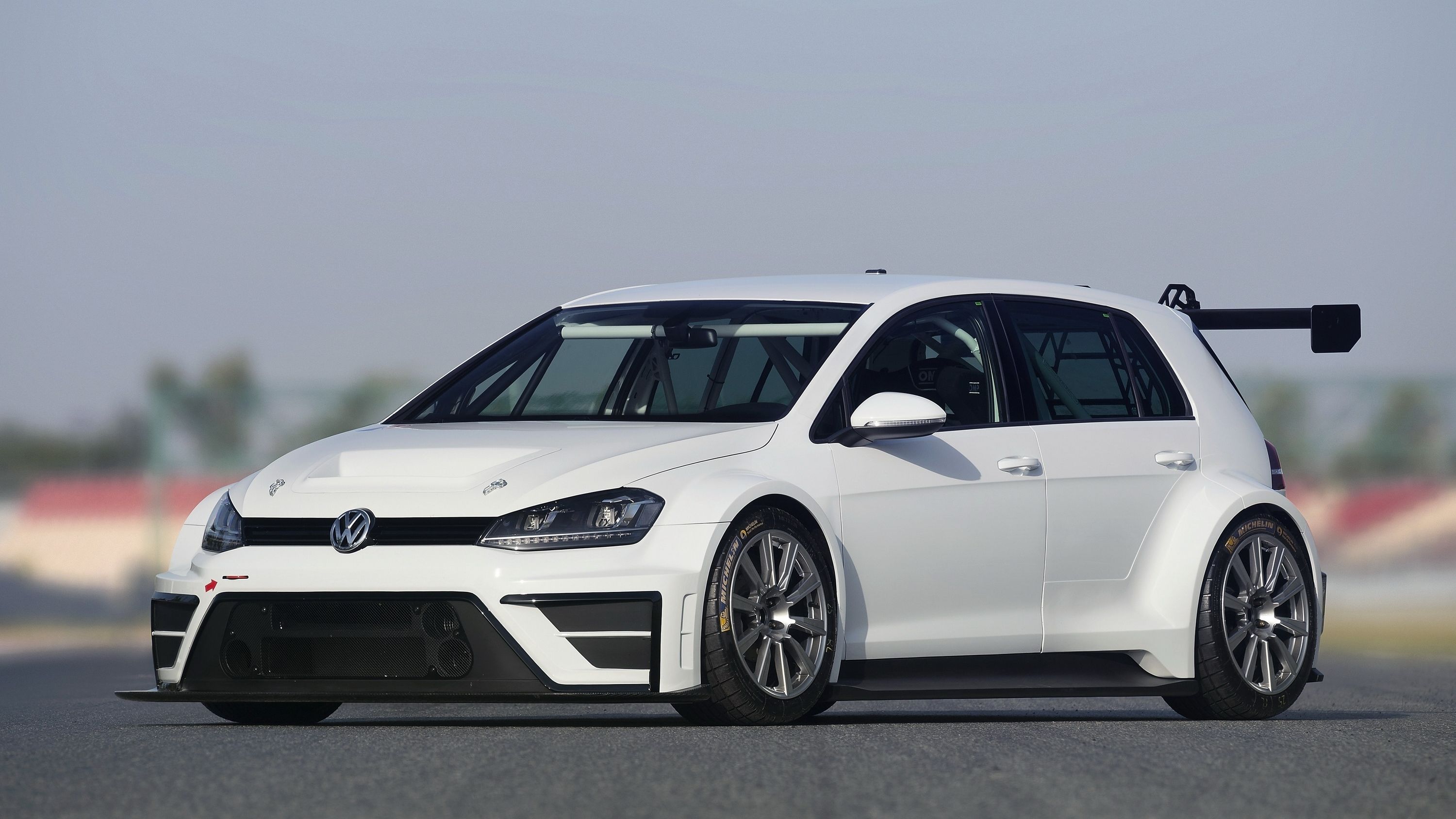 volkswagen-golf-tcr-5.jpg?q=50
