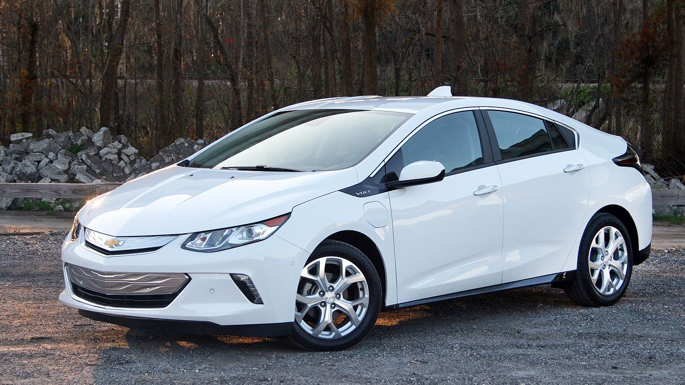 2016 Chevrolet Volt Turns The Old Volt Upside Down And Inside Out - For The  Better – A Girls Guide to Cars