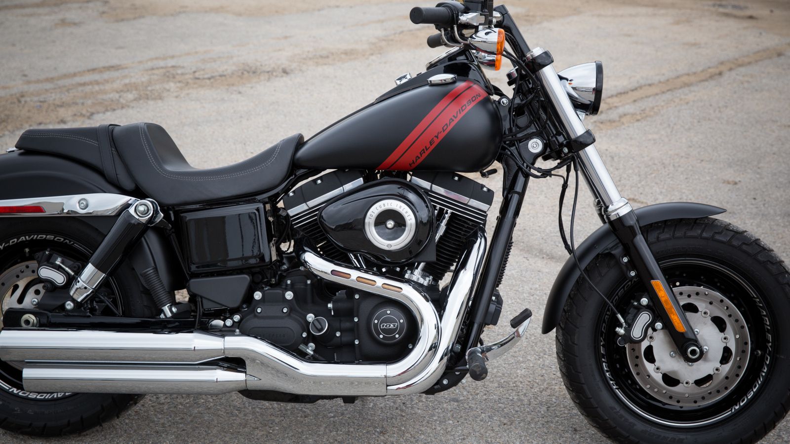 2015 - 2016 Harley-Davidson Dyna Fat Bob