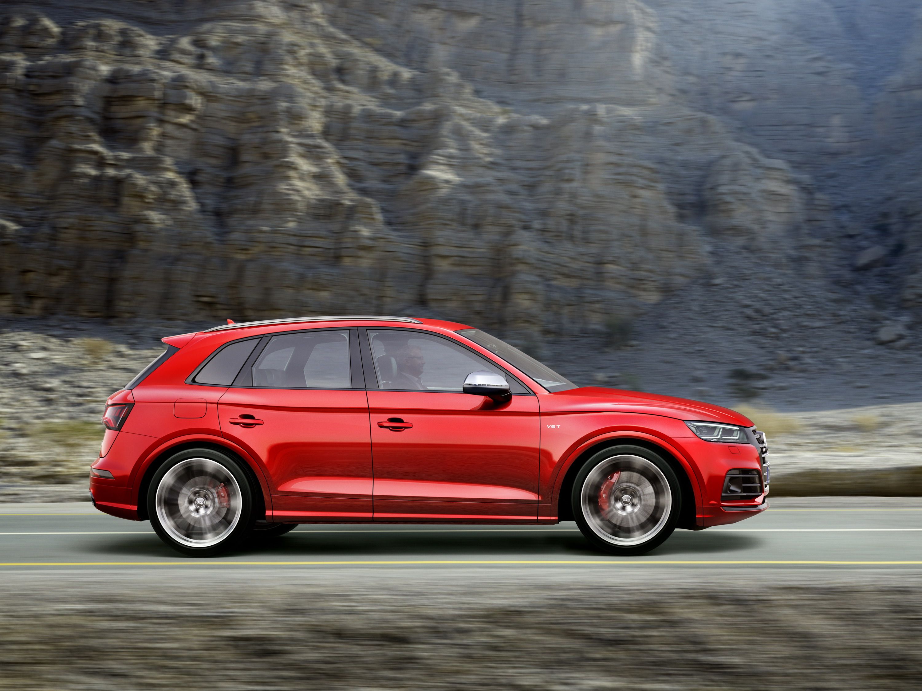 Audi Adds More Fast To The SQ5 With Extra Torque, New Air Suspension