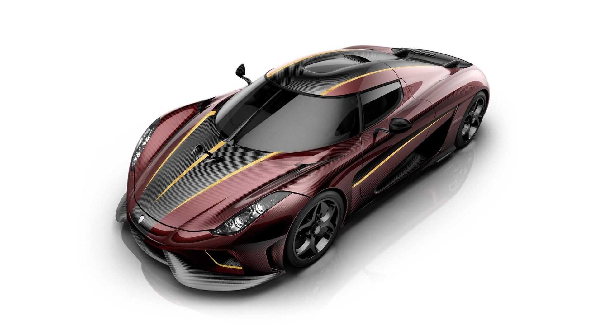 Feast Your Eyes on Koenigsegg's First Fully Carbon Fiber Regera