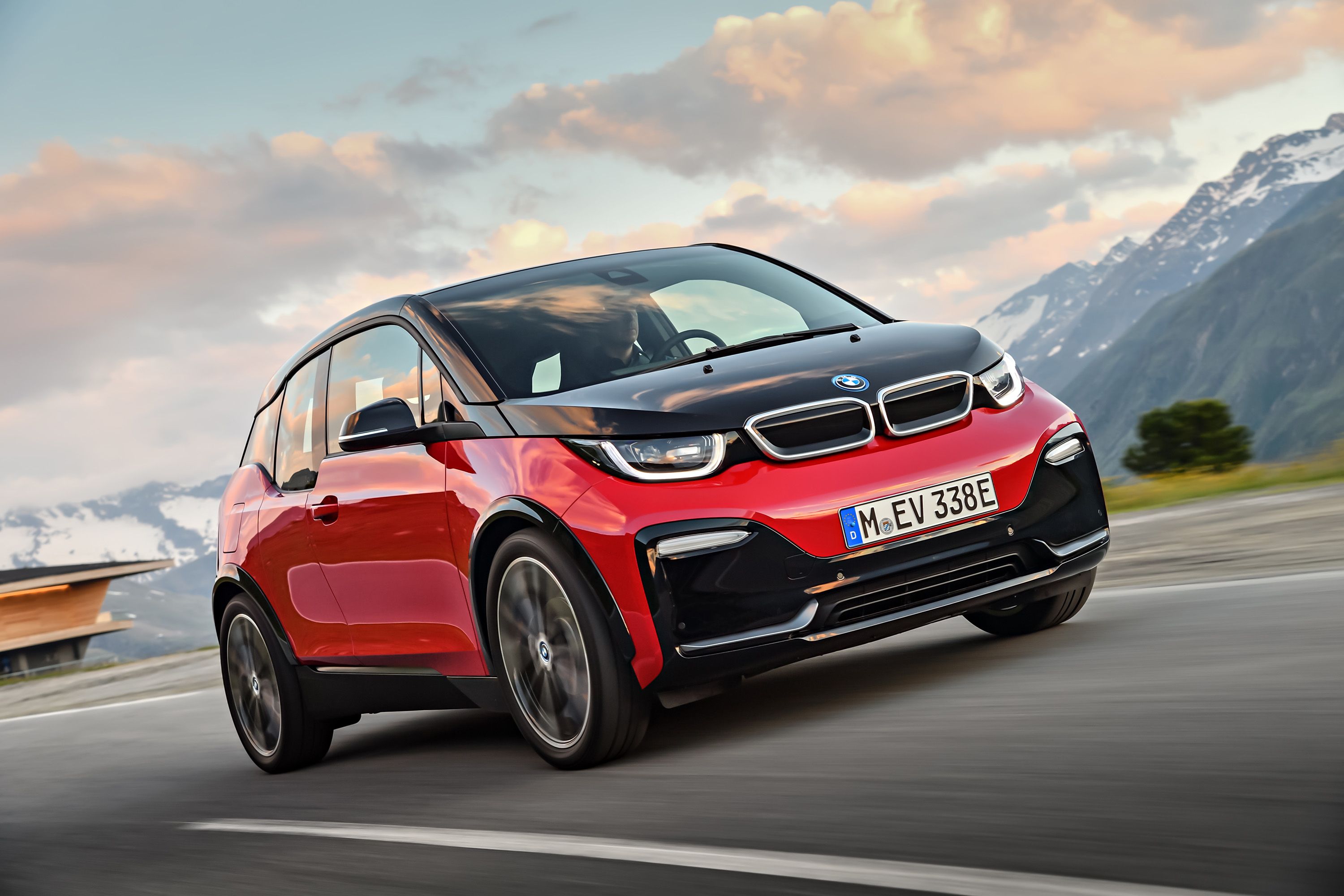 The BMW i3 Will Die a Slow Painful Death Because It's The Black Sheep of  the Family
