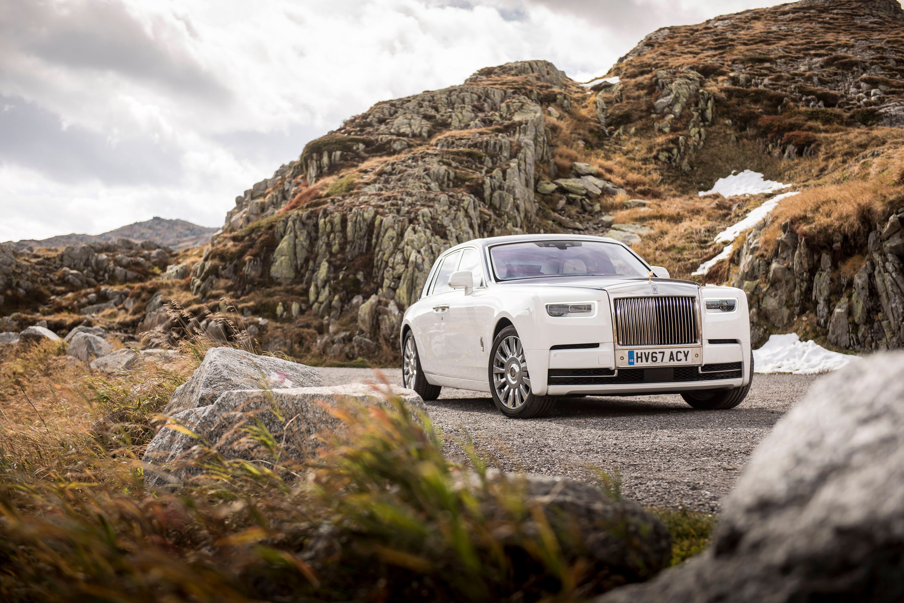 Rolls-Royce Used Songs From Radiohead and Pink Floyd to Test Its Fancy ...