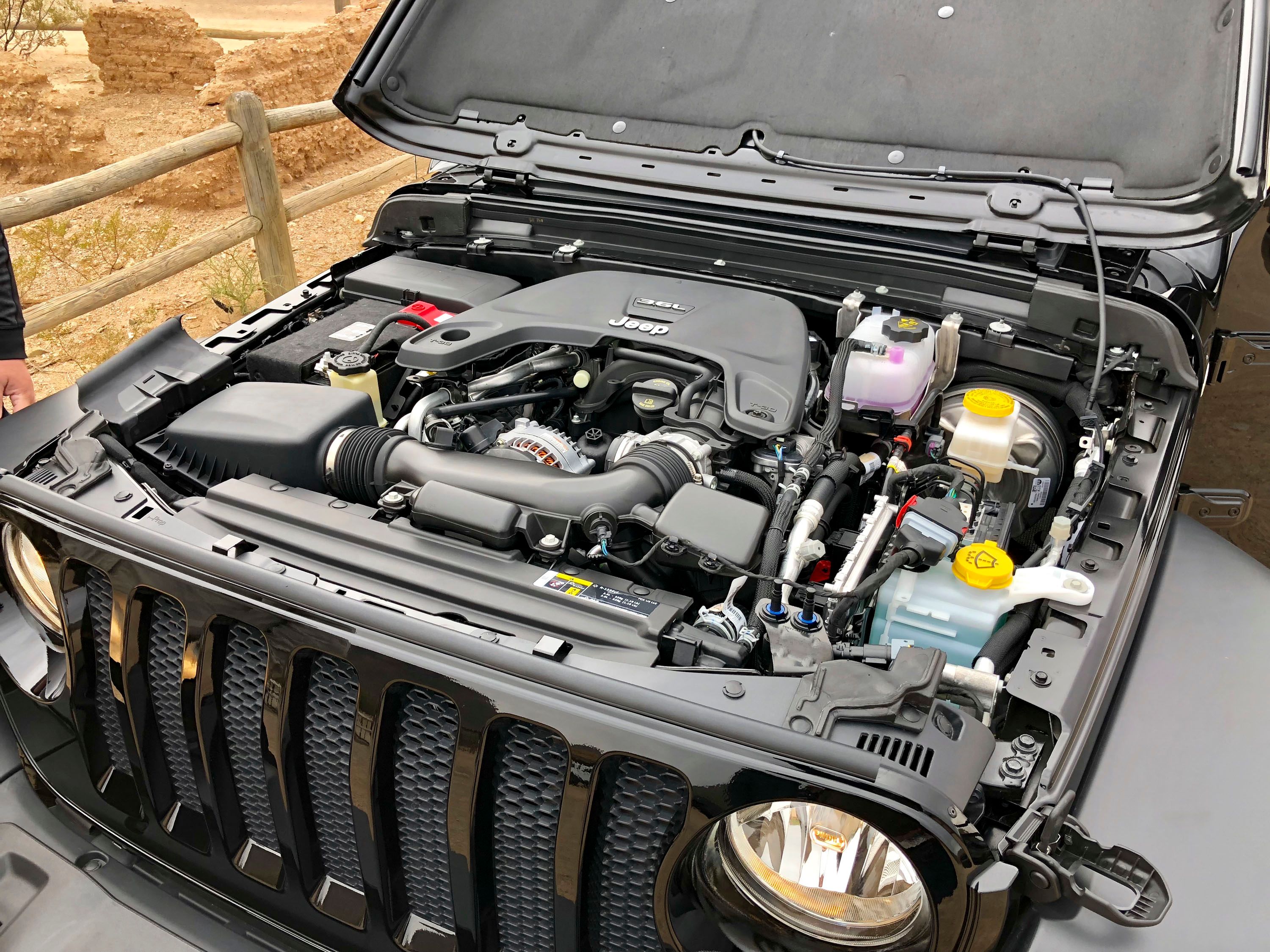 Jeep Wrangler Rubicon versus Jeep Wrangler Rubicon 4xe