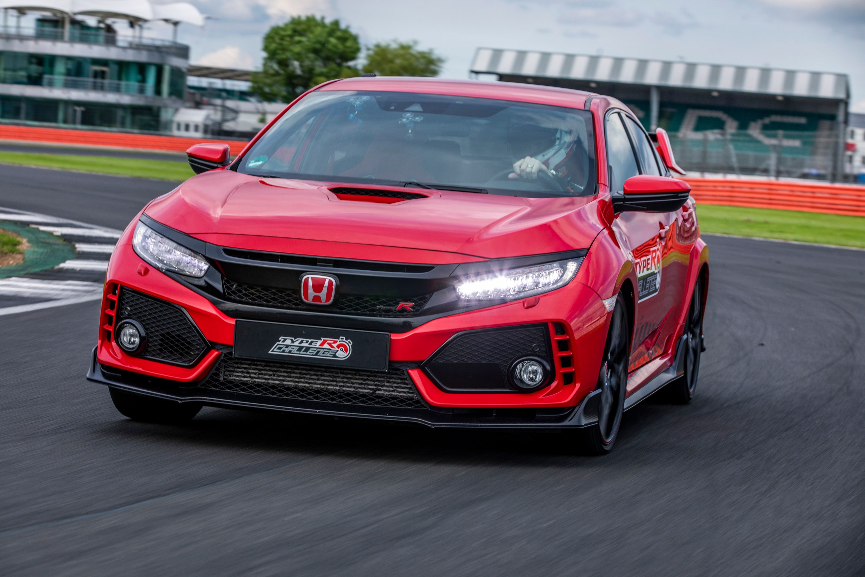 Honda Civic Type R beats its own lap record at Spa