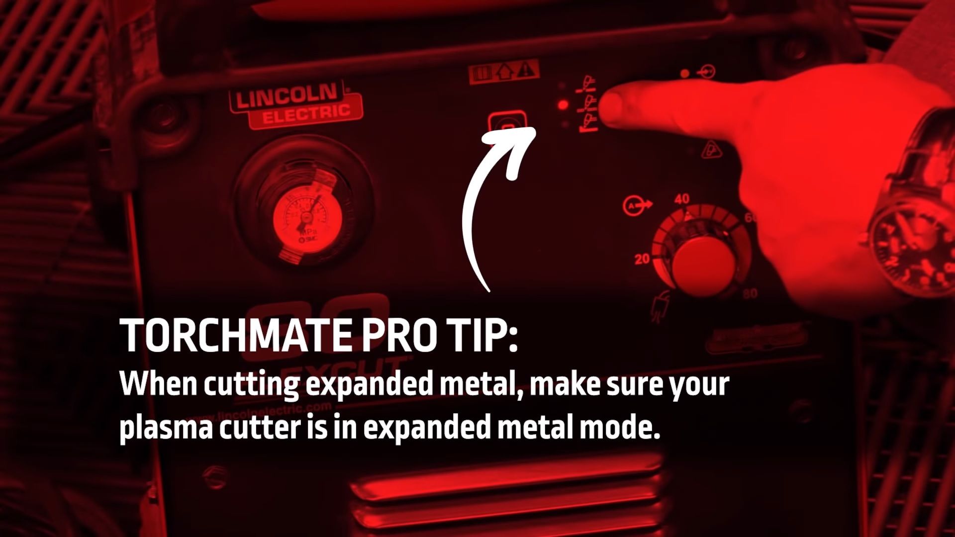 Design Cut Build Creates a Bad Little Hitch Wagon Video