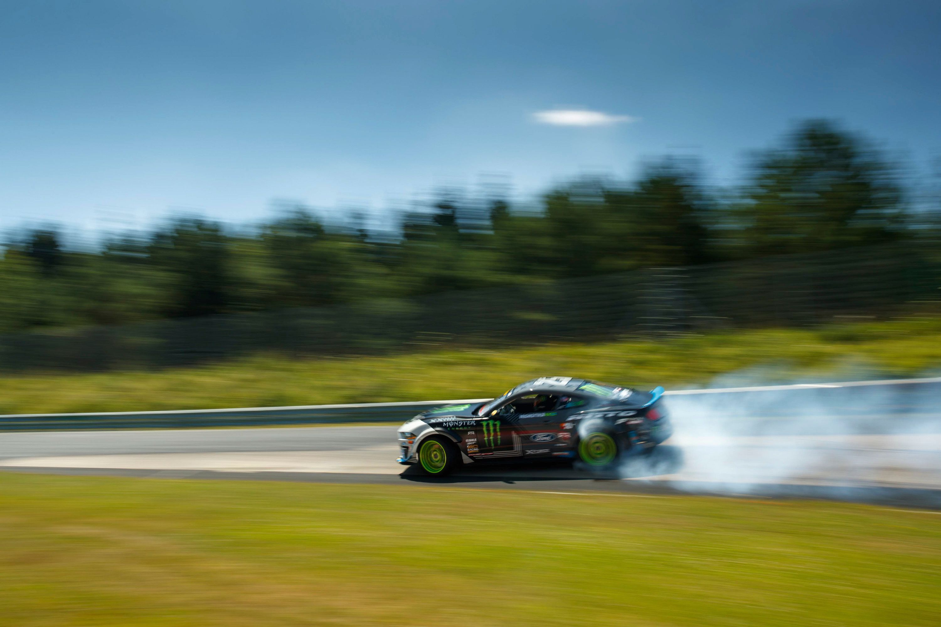 Ford Mustang RTR Drifts The Entire Nurburgring