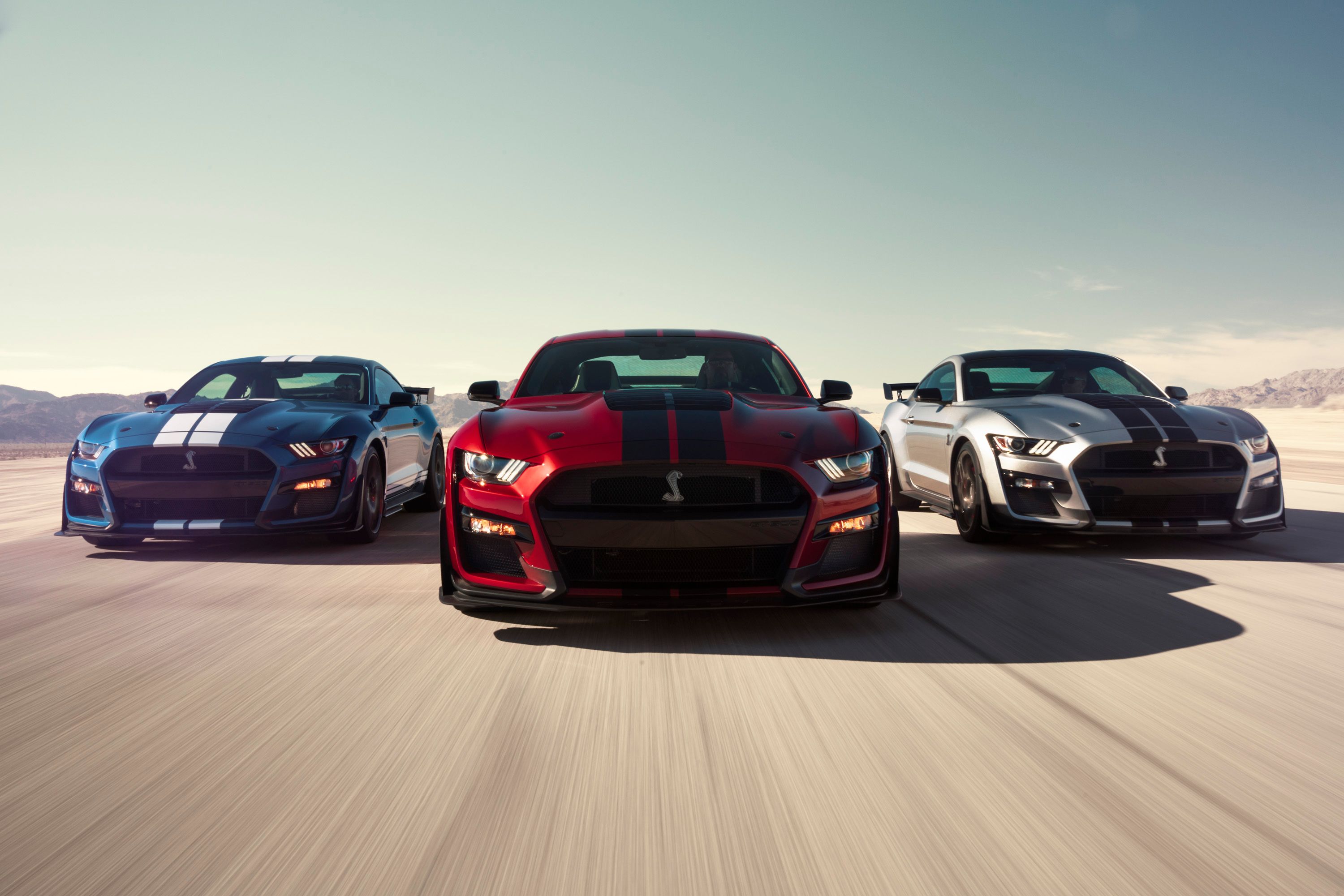Quick Comparo: 2020 Shelby GT500 vs. 2013 GT500