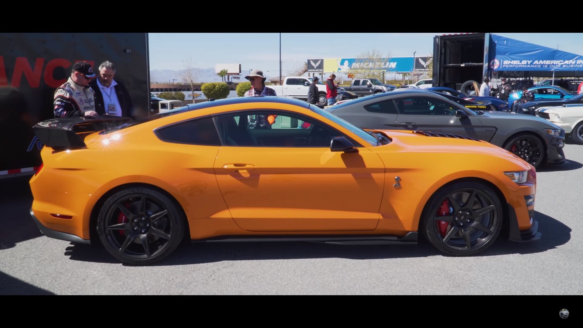2020 Ford Mustang Shelby GT500 Revs and Prowls the Streets of Las Vegas