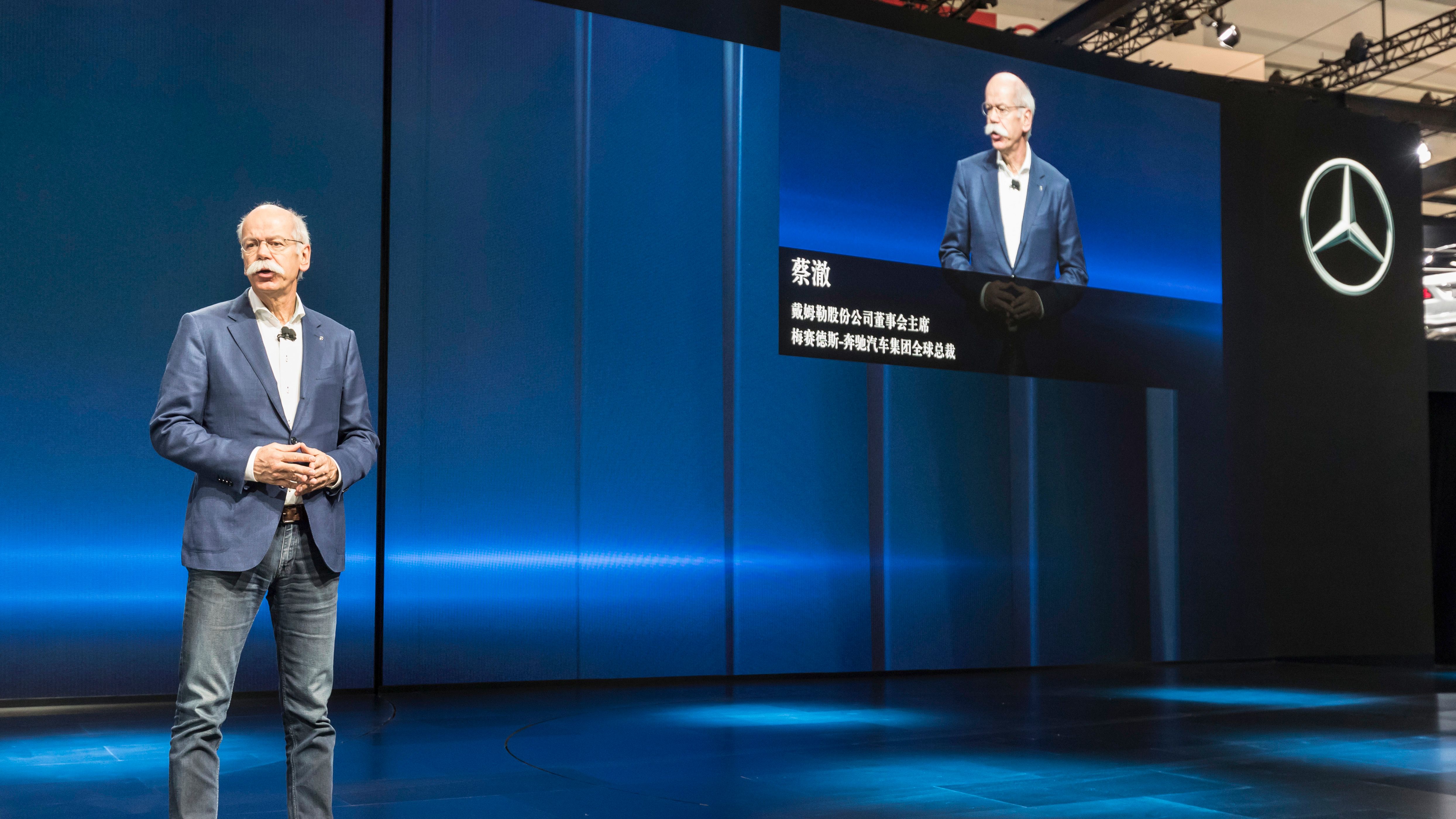 The Daimler Ceo'S Secret: Dieter Zetsche'S Wealth - pb8n2b5