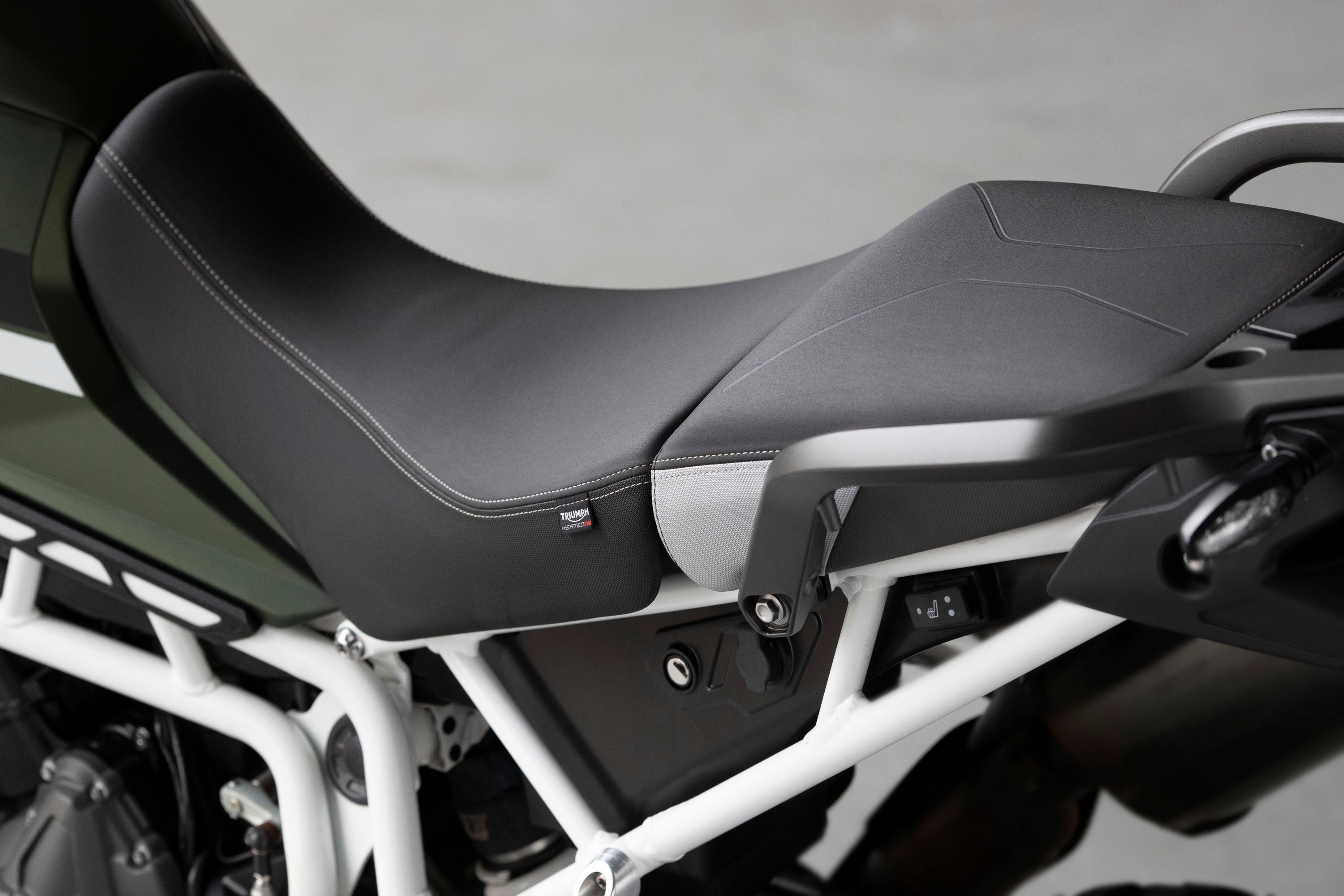 tiger 900 rally pro low seat