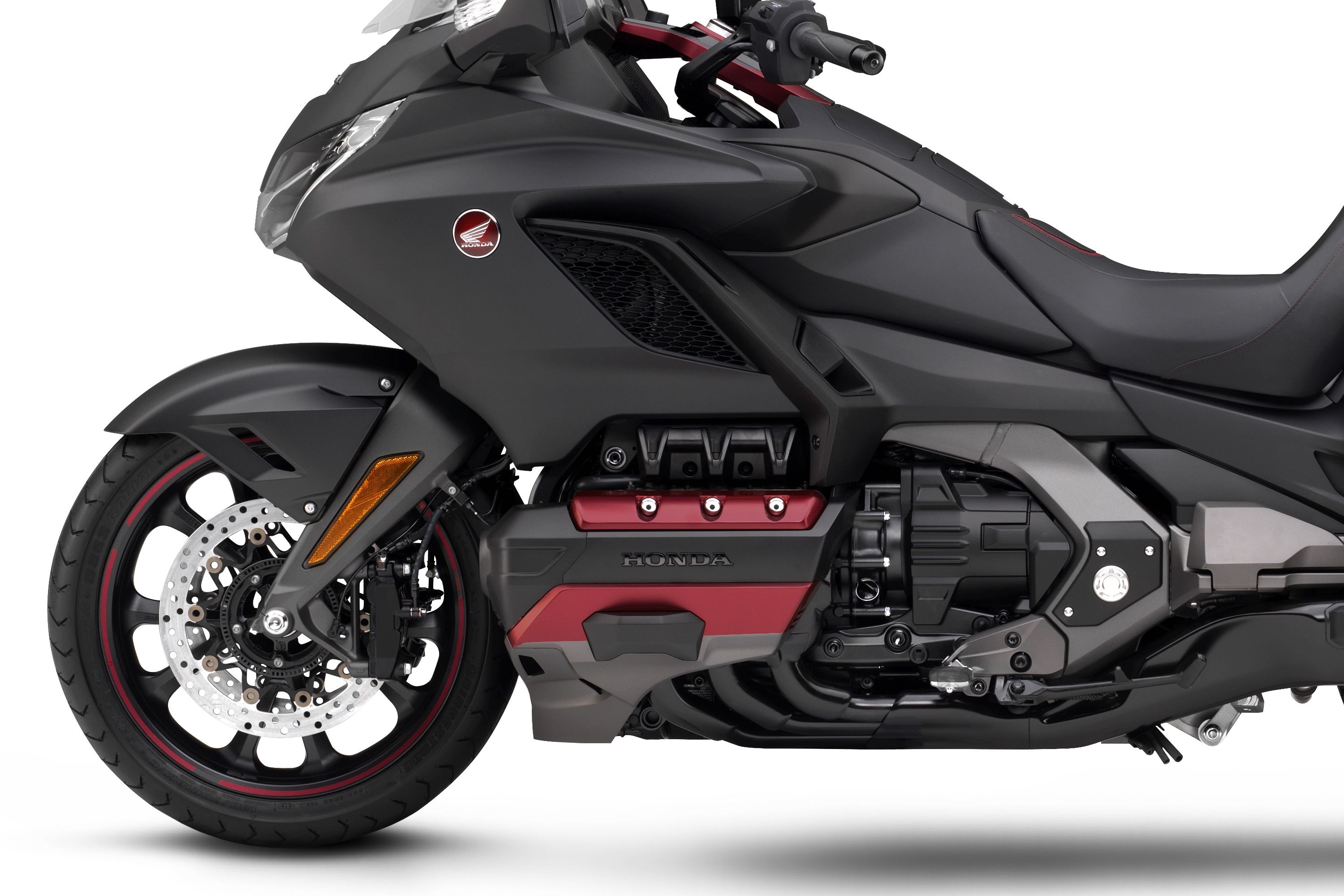 2022 Honda Gold Wing - Performance, Price, And Photos