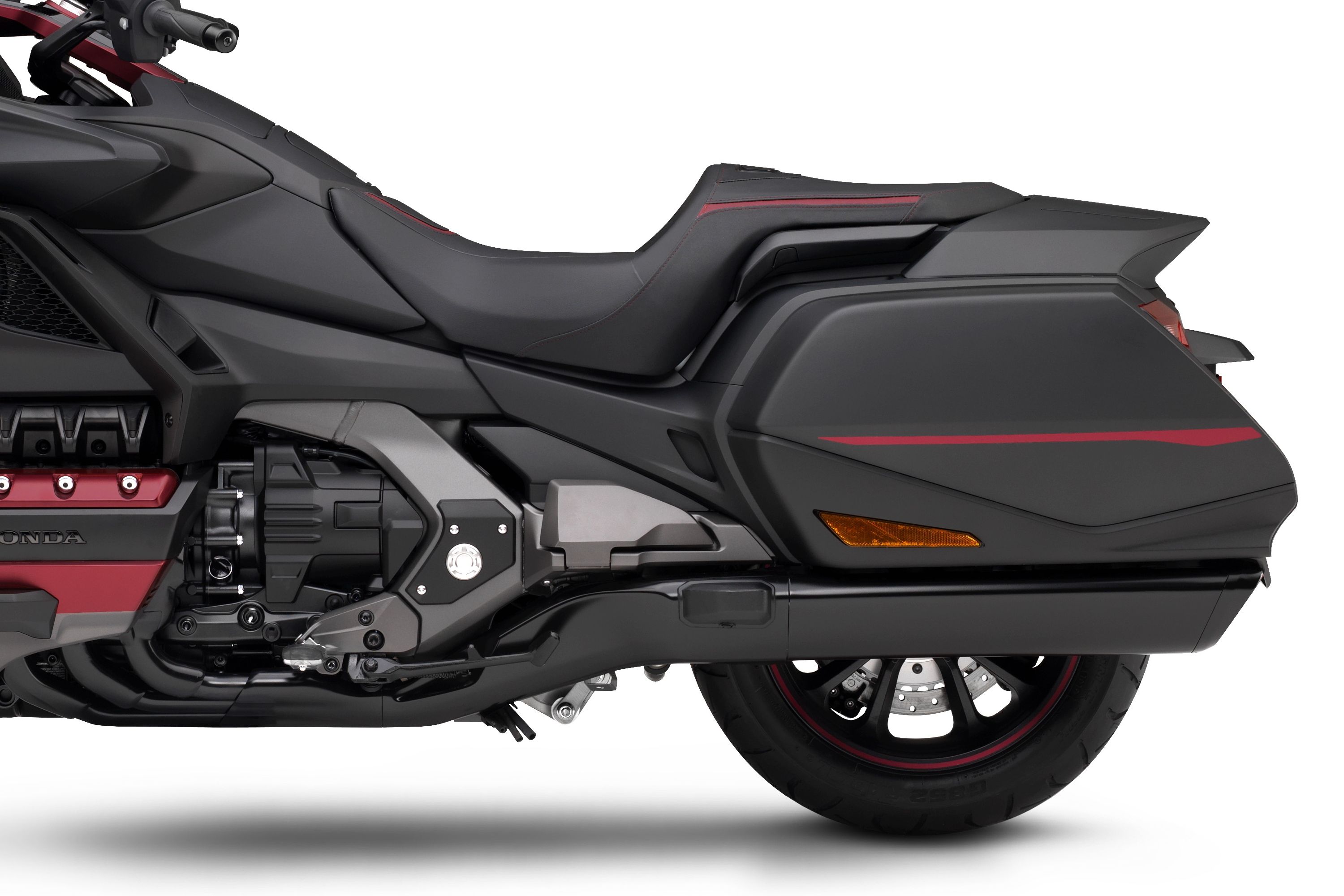 2022 Honda Gold Wing - Performance, Price, and Photos