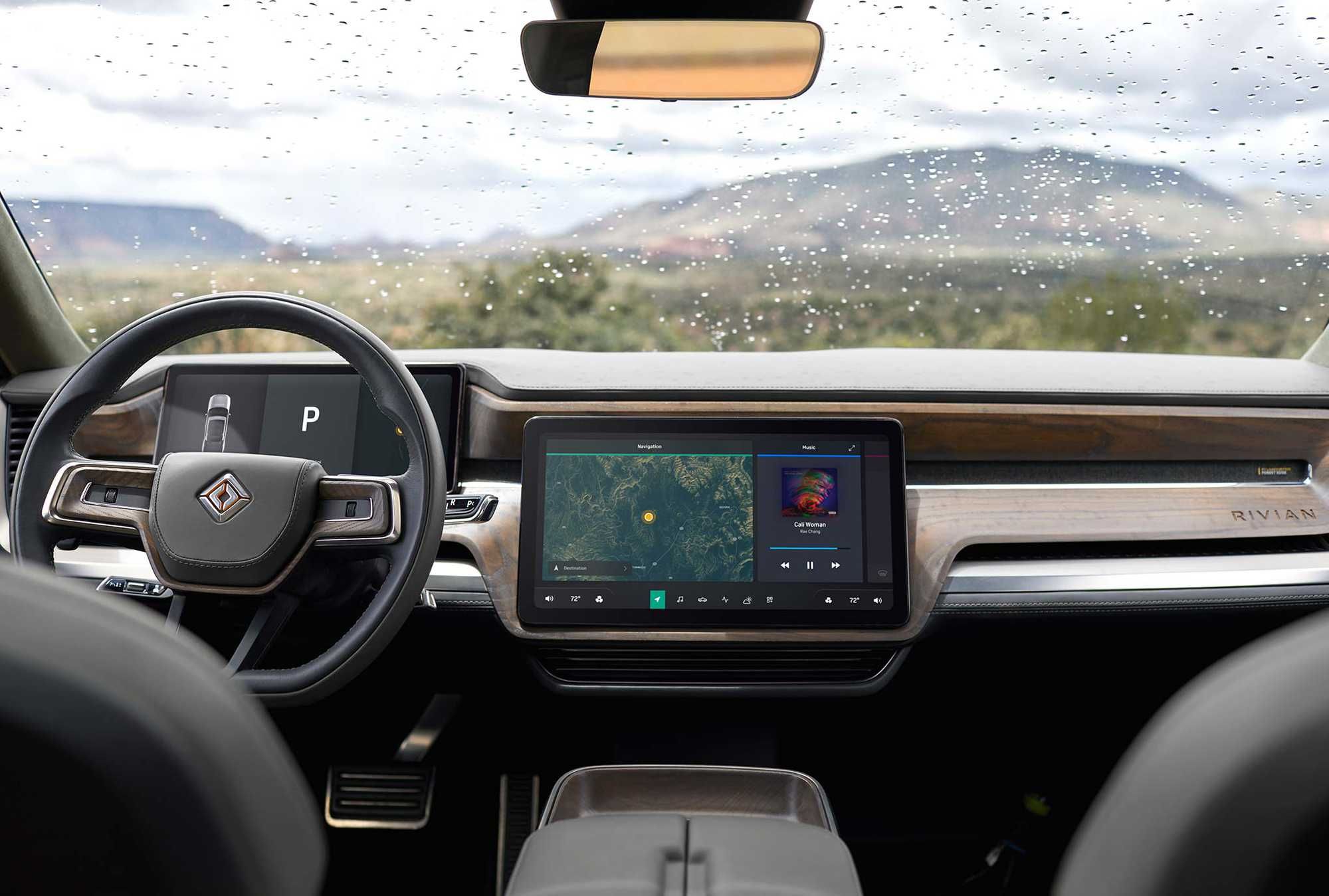 Rivian R1S Interior 