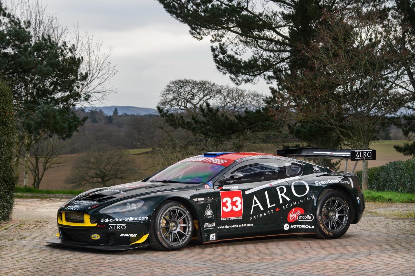 Aston Martin DBR9 'Launch Version' 2台セット Aston Martin DBR9 'Launch Version' 2台セット - メルカリ