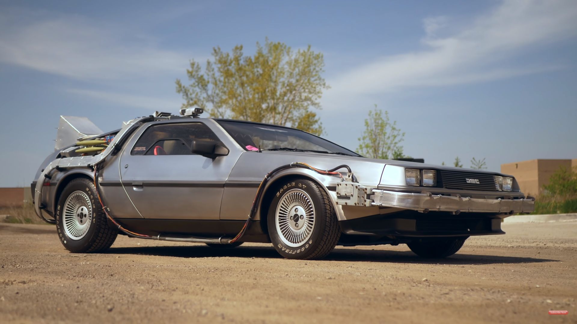 This Review of the DeLorean Time Machine Will Take You Back to the Future