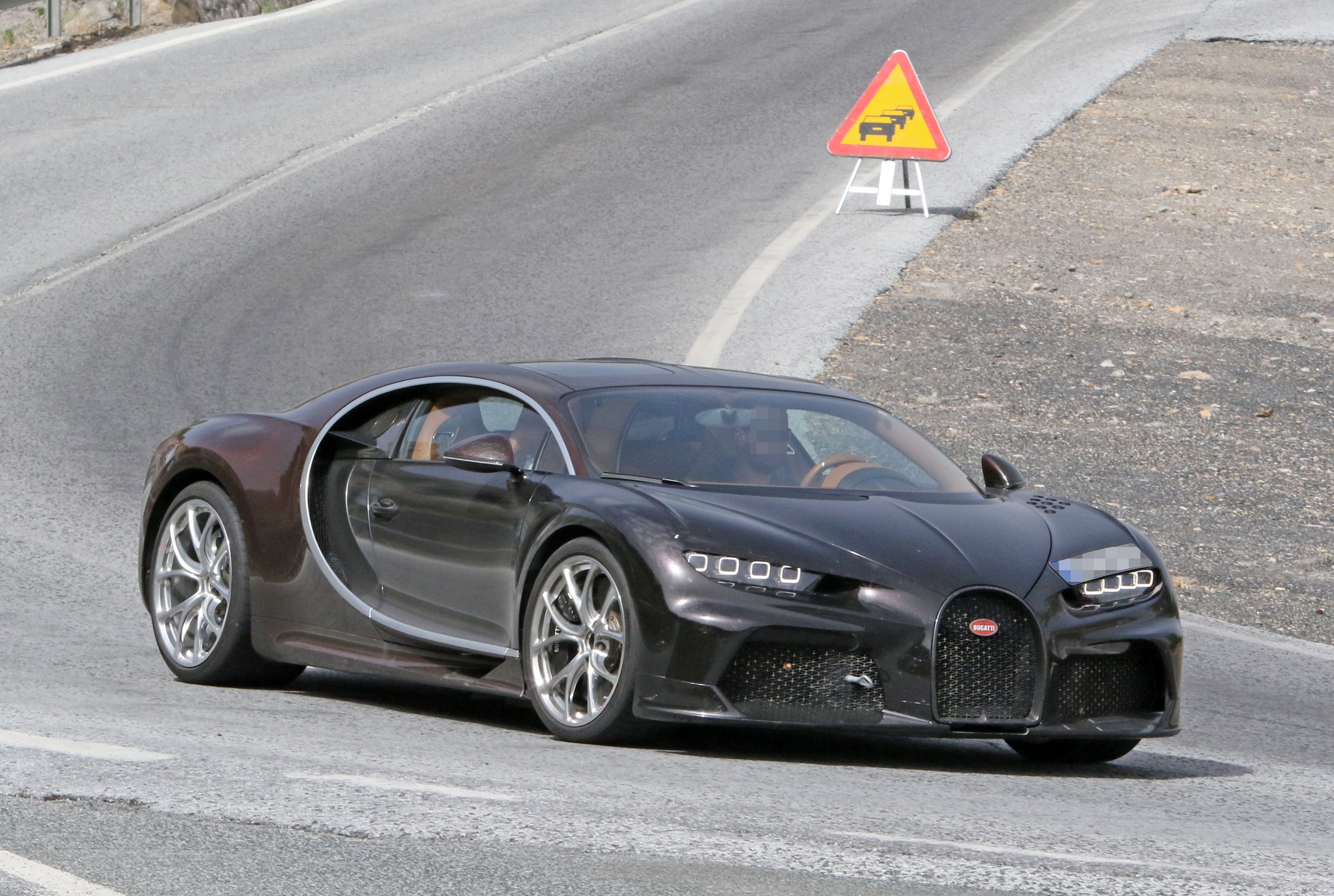 What in the World is this Strange Bugatti Chiron Test Mule Doing on the ...