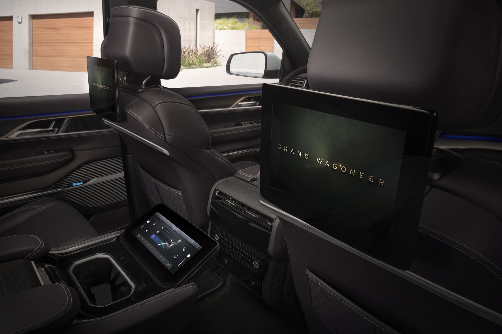 2022 Jeep Grand Wagoneer interior