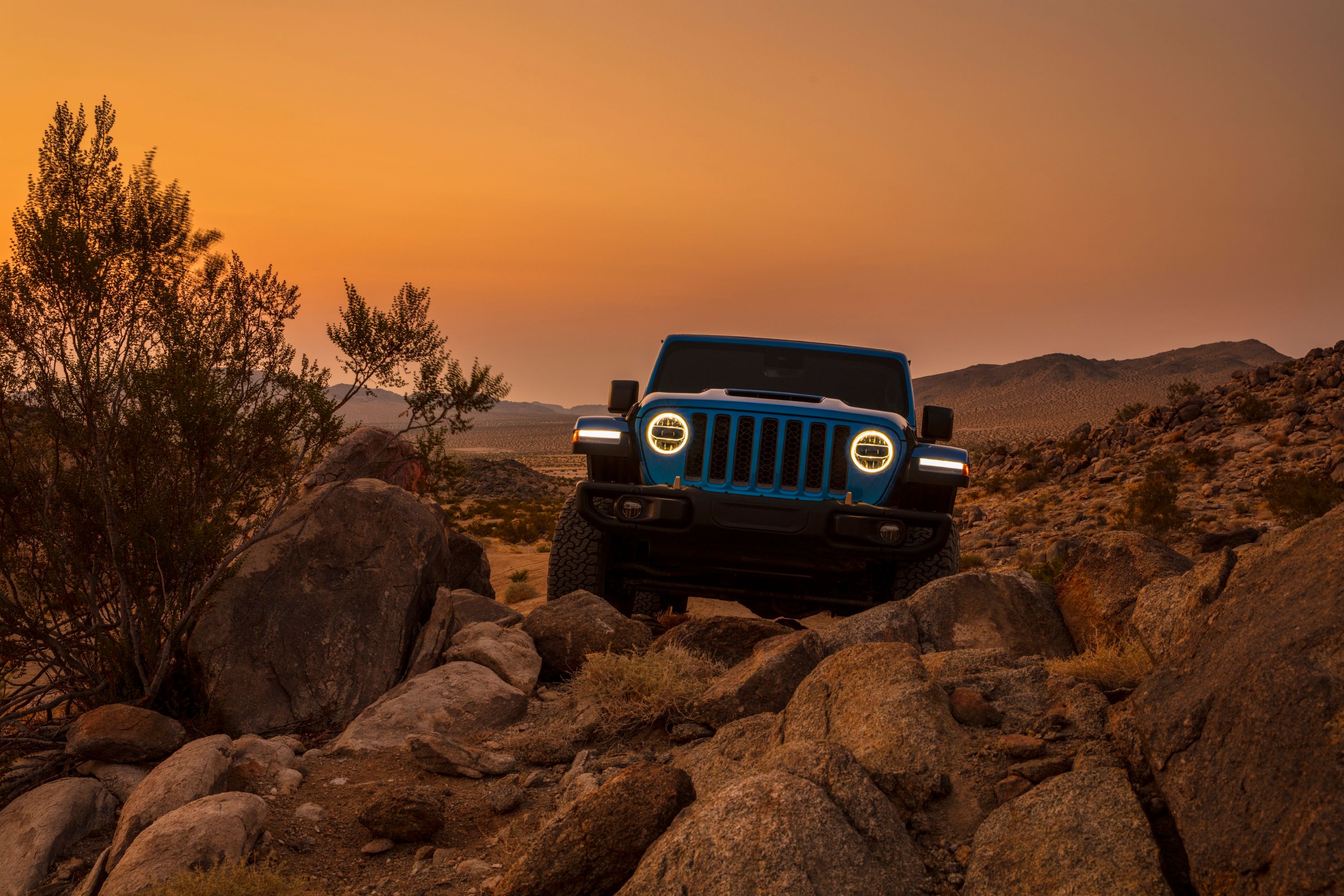 Jeep Wrangler Rubicon 392 Packs 470-horsepower V-8; Still Off-road Capable