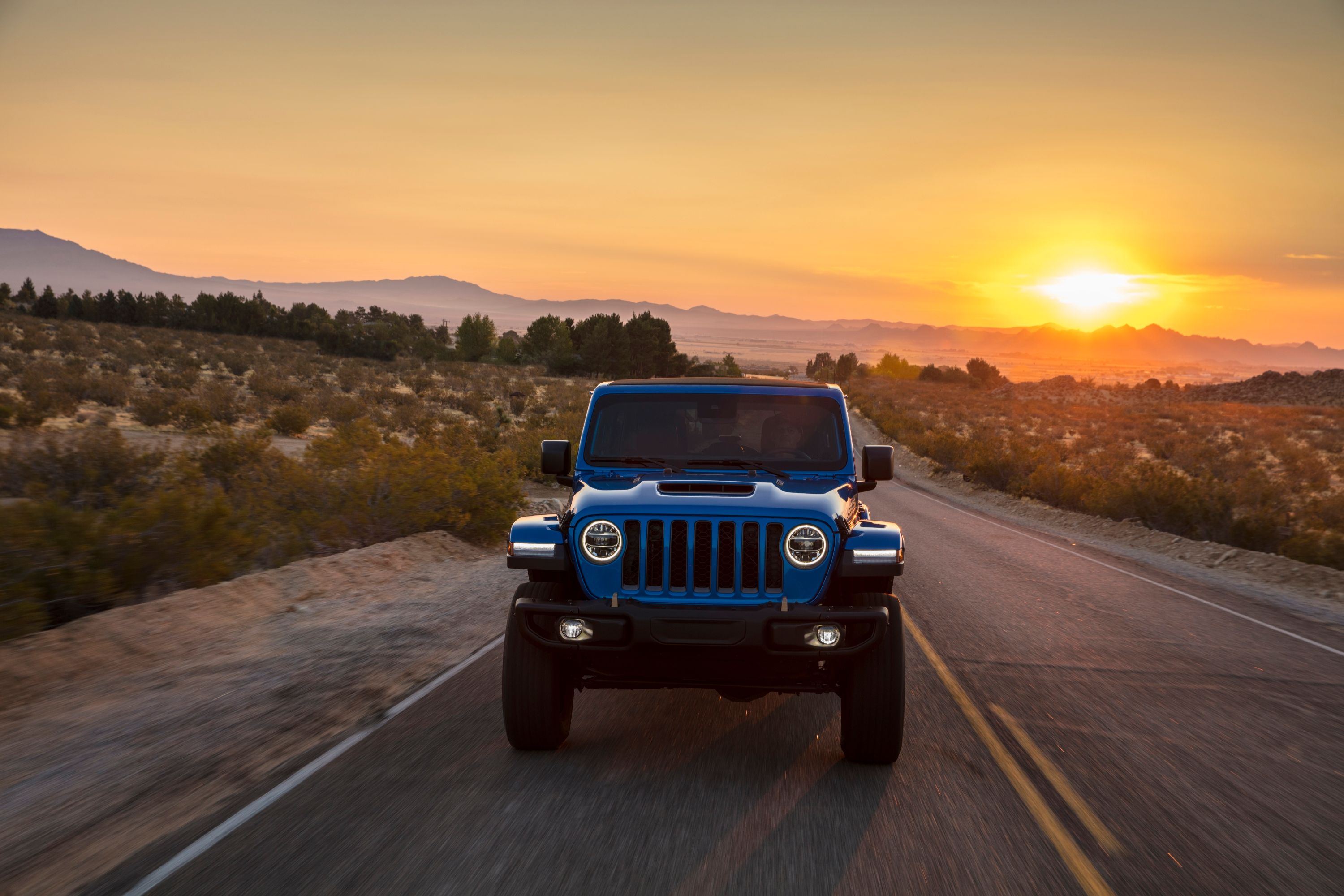 Jeep Wrangler Rubicon 392 packs 470horsepower V8; still offroad capable