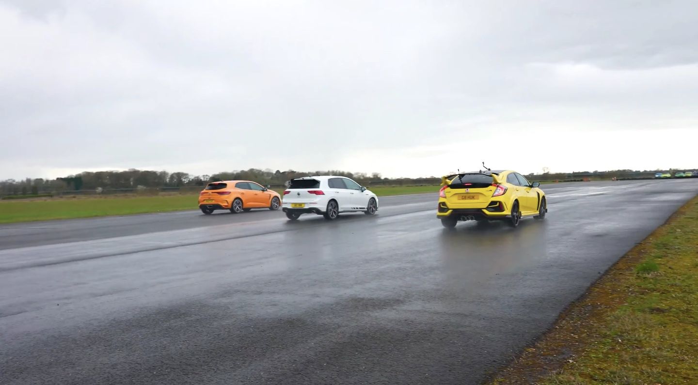 Battle of Hot Hatches: Volkswagen Golf GTI vs Honda Civic Type R vs The ...