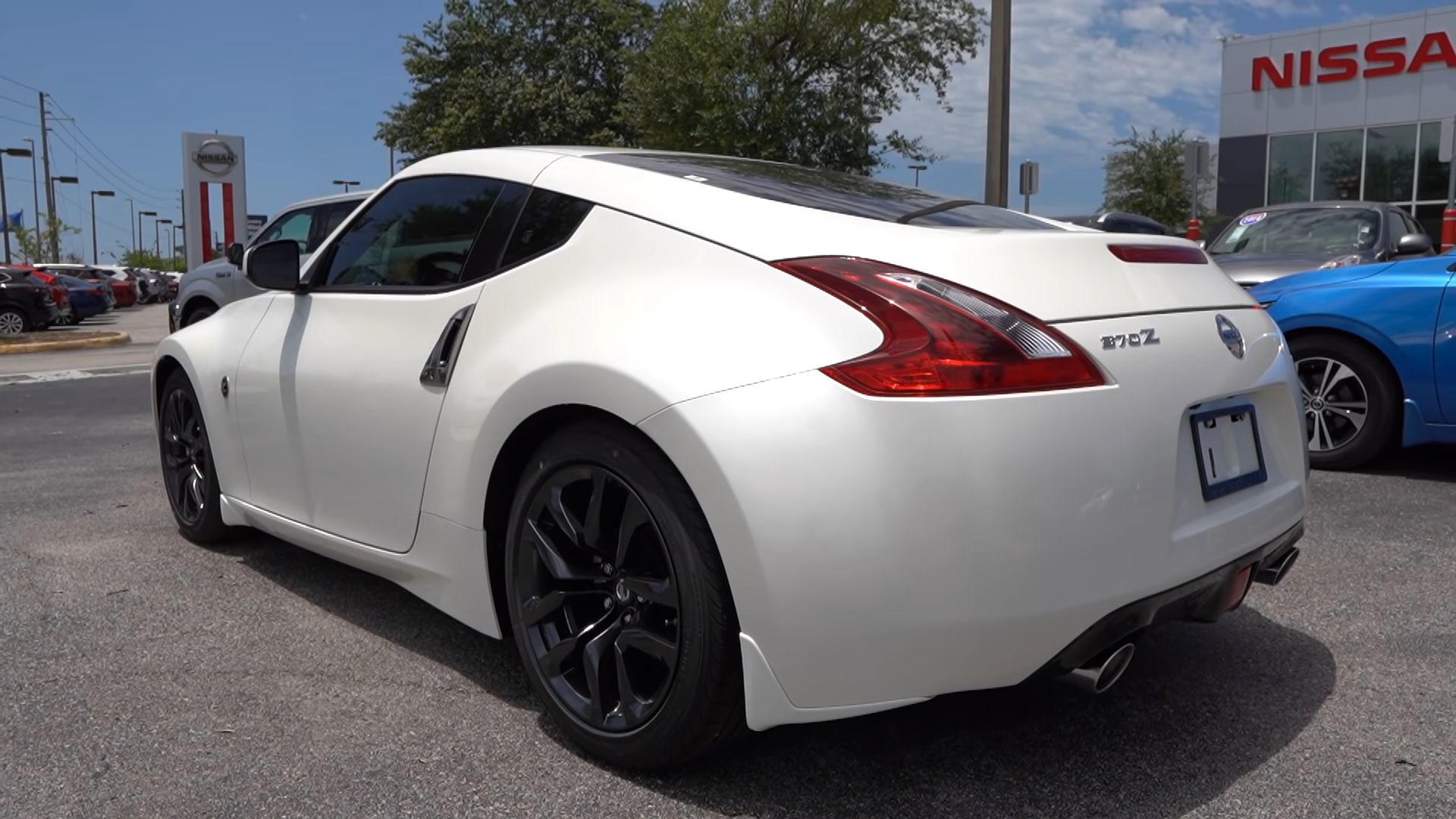 Despite Its Age, the Nissan 370Z Is Still An Amazing Sports Car