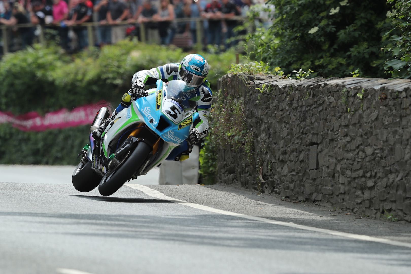 Isle of Man Tourist Trophy is opening to more riders