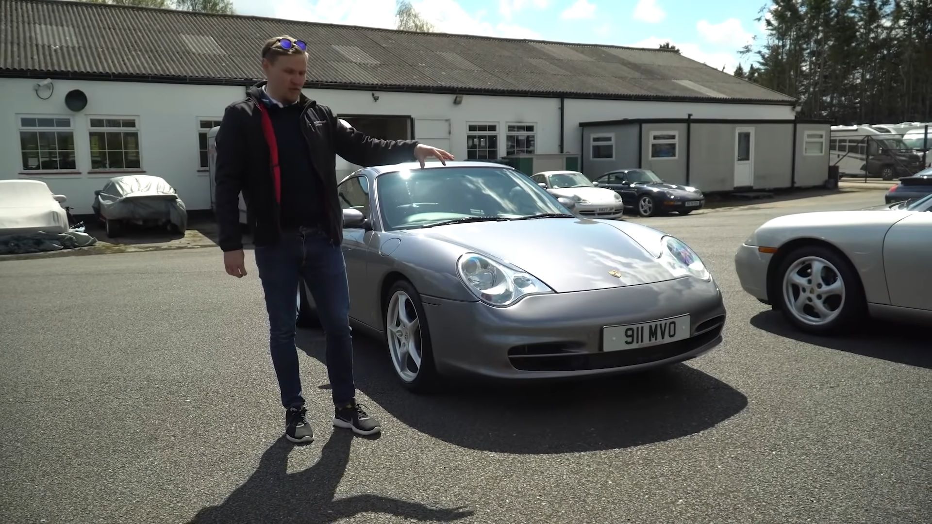 the-differences-between-early-and-late-996-gen-porsche-911s-are-surprising