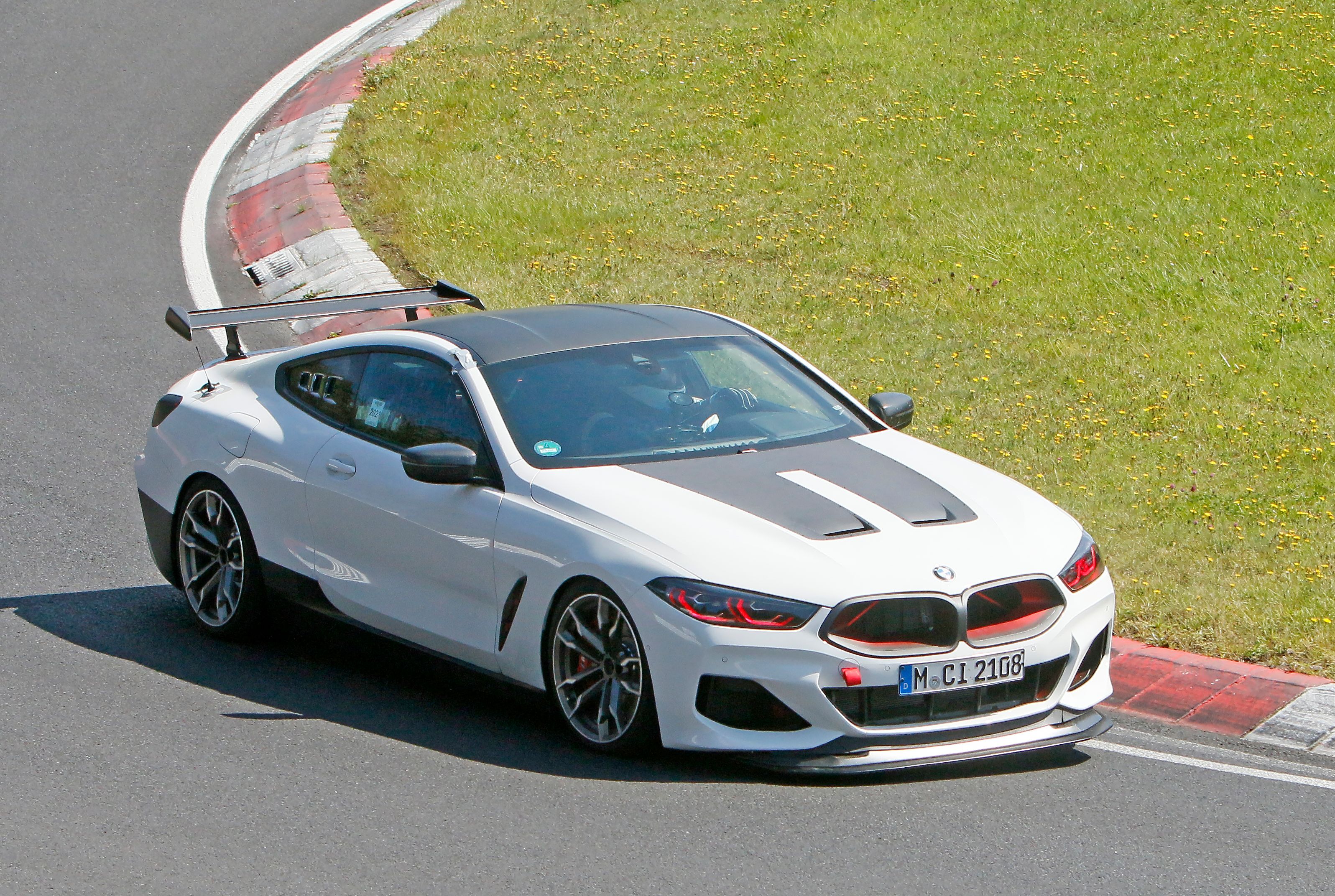 2022 BMW M8 CSL