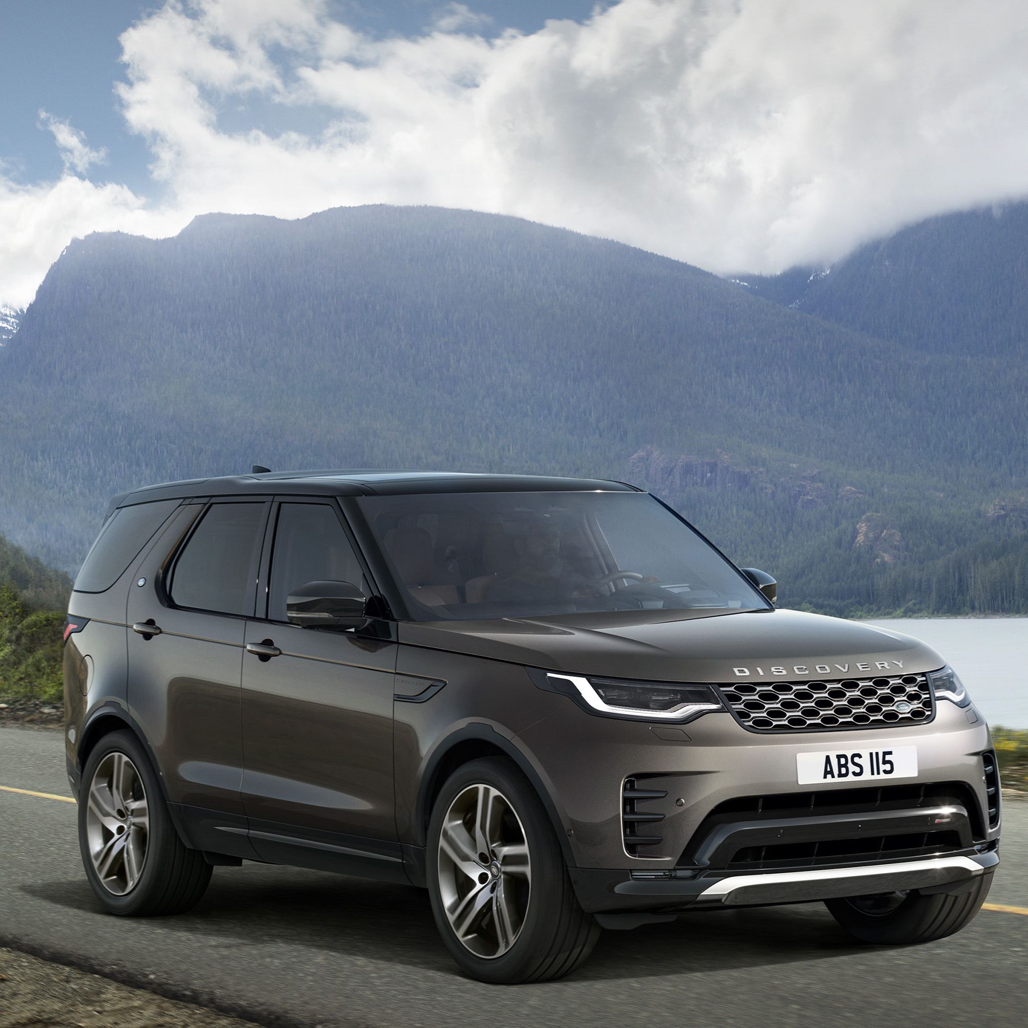 2023 Land Rover Discovery Metropolitan Edition