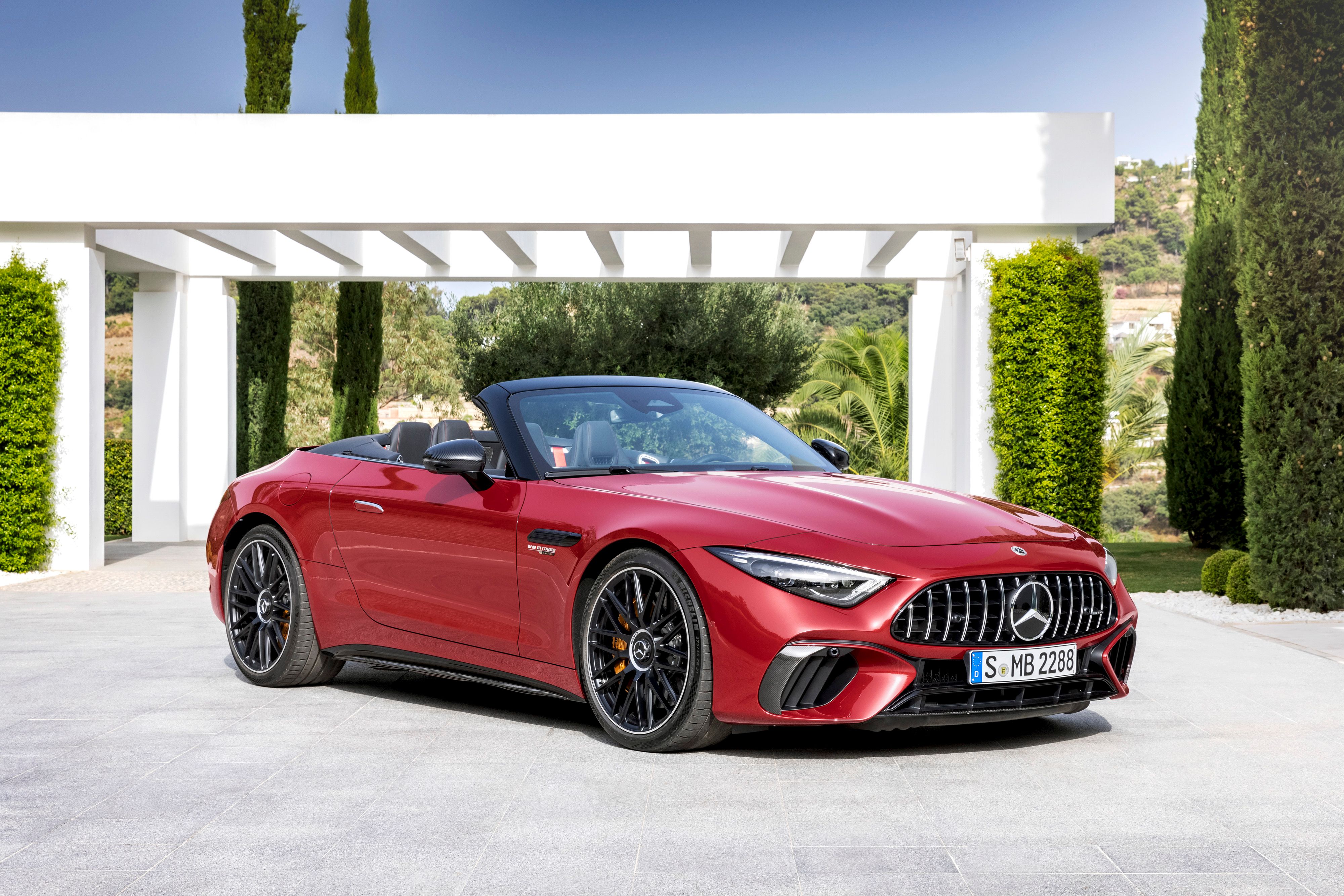 The 2025 MercedesAMG SL Debuts With AMG Styling, Sporty Interior, And