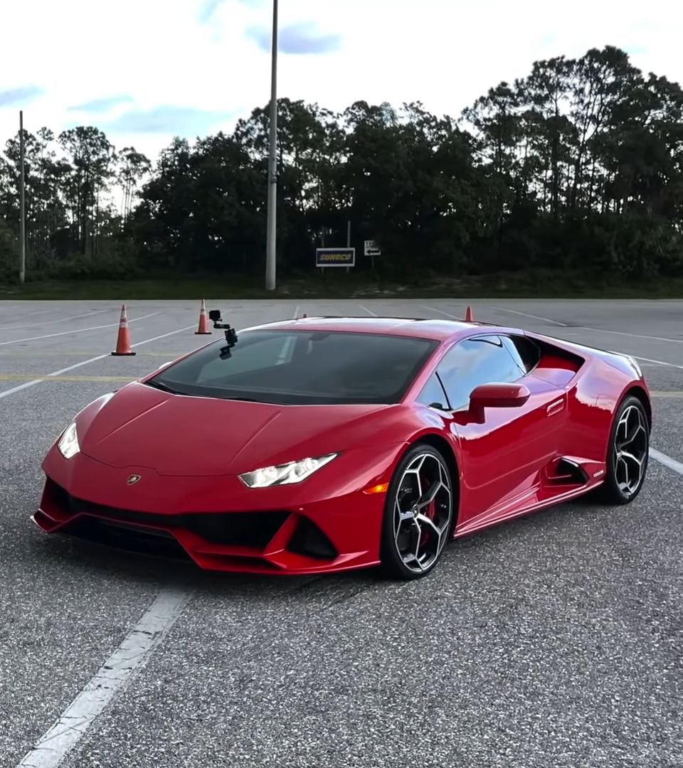 This Lamborghini Huracan EVO’s Self-Confidence Was Shattered When It ...