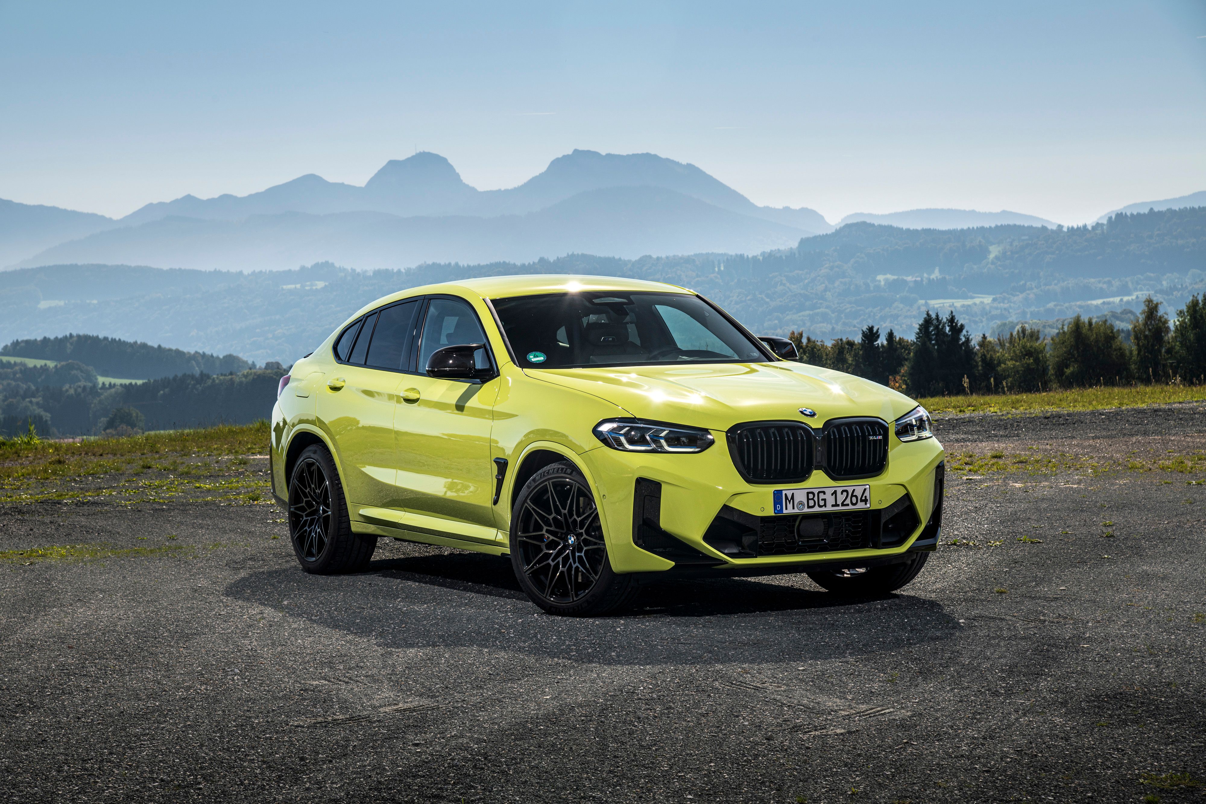 Yellow BMW X4 M Competition