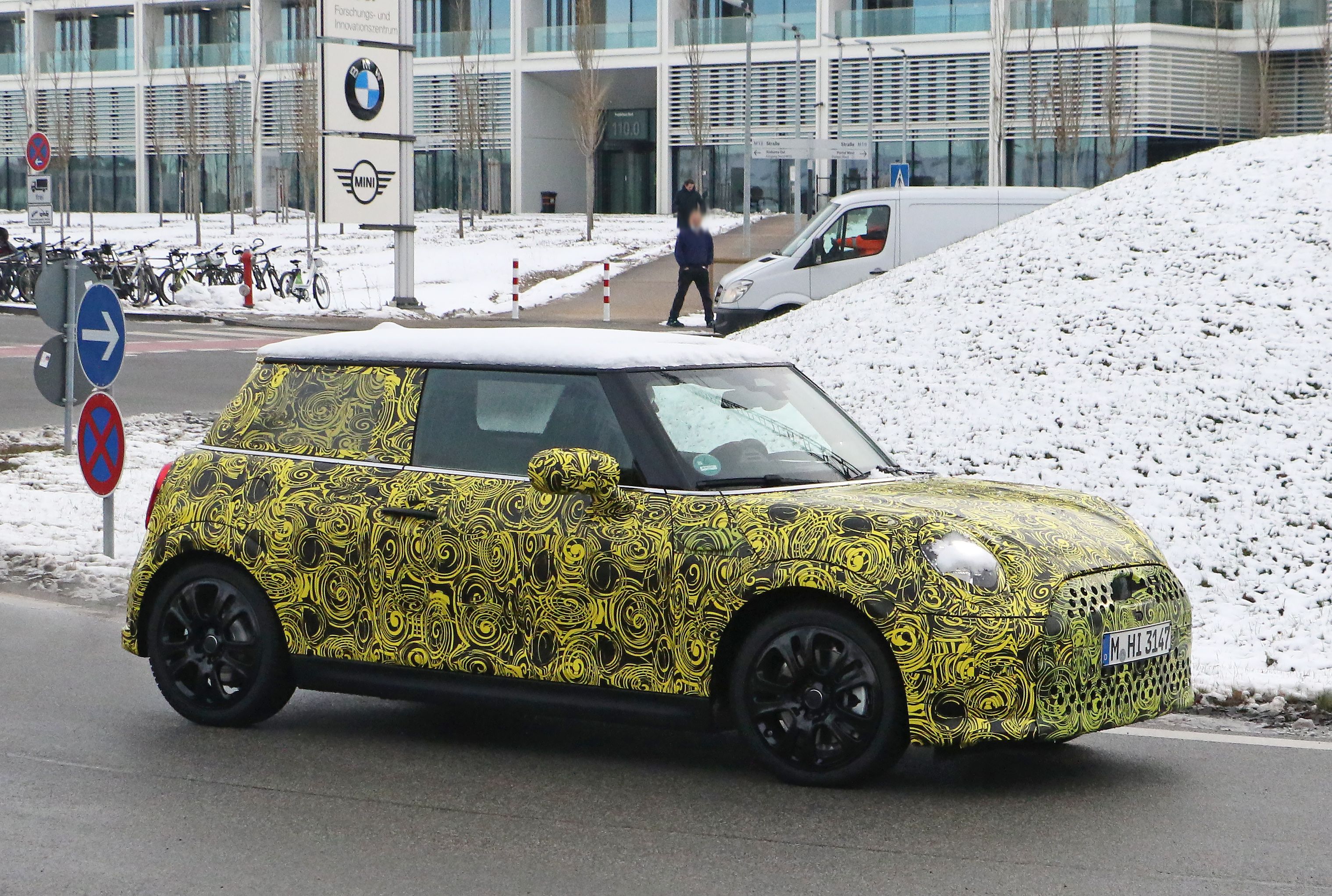This Could be One of the Last New Gas-Powered Mini Coopers