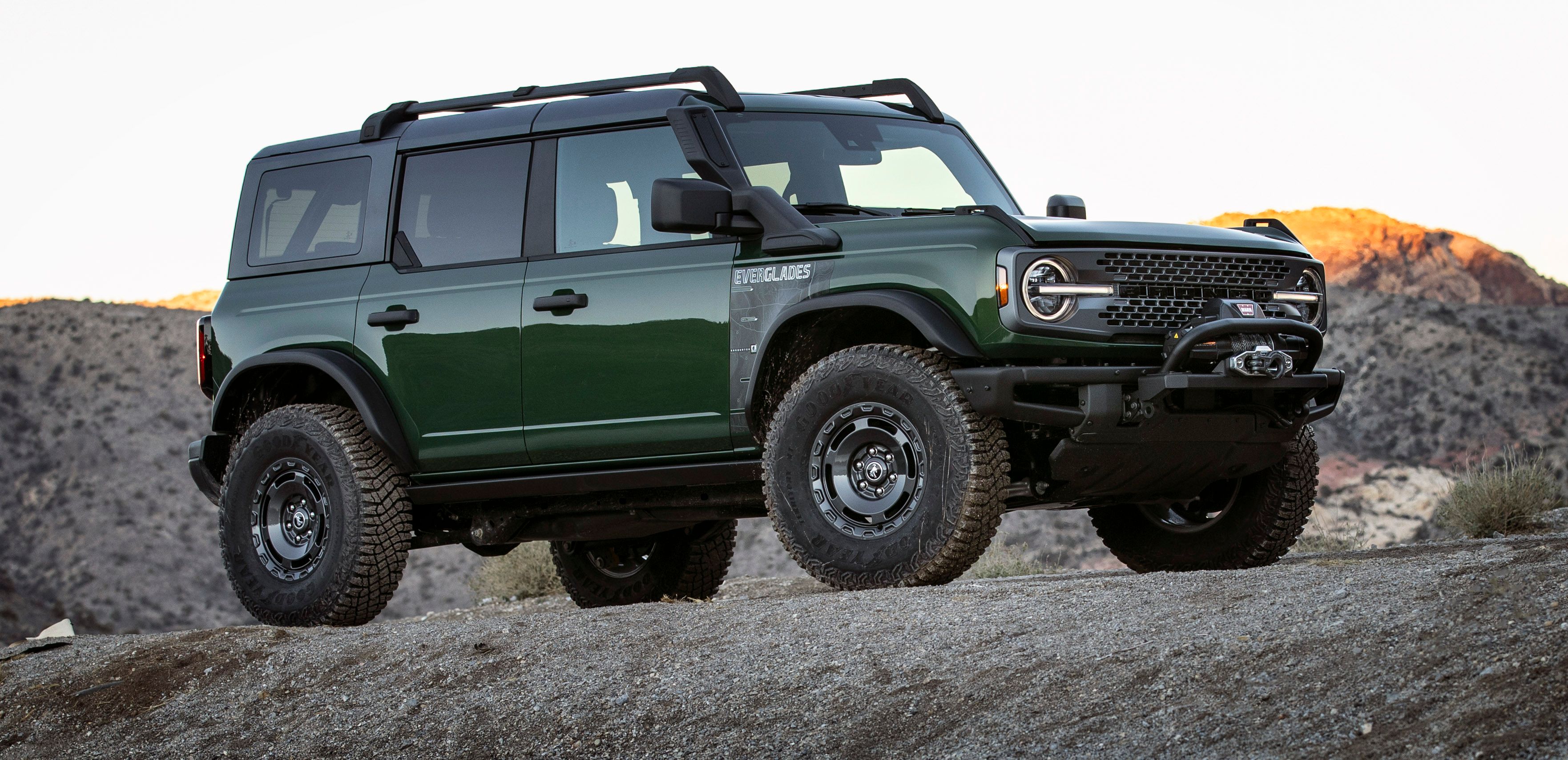 A green Ford Bronco Everglades stands in the open 