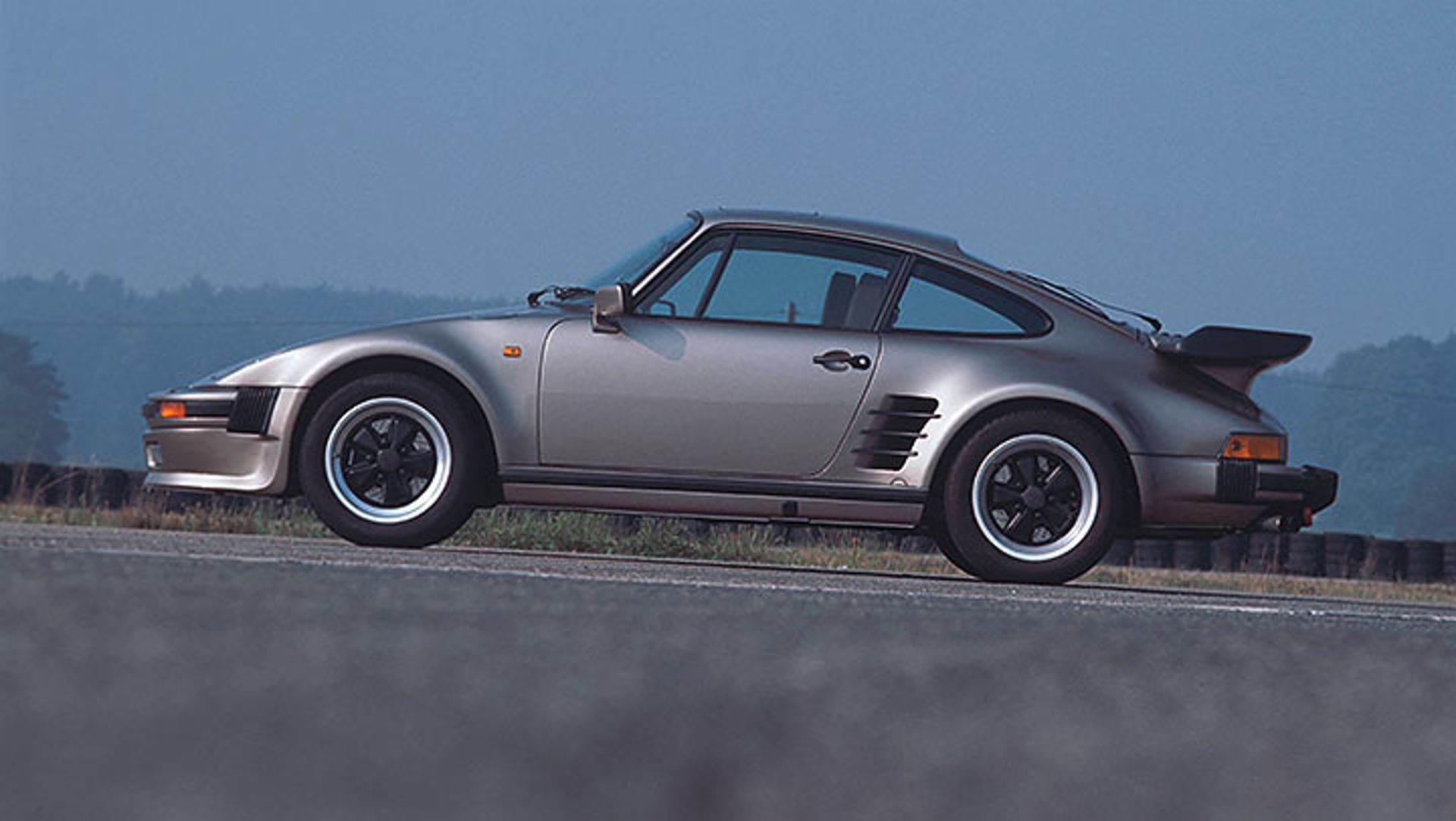 Porsche 911 Turbo (930) - The Widowmaker That Started The Turbocharging ...