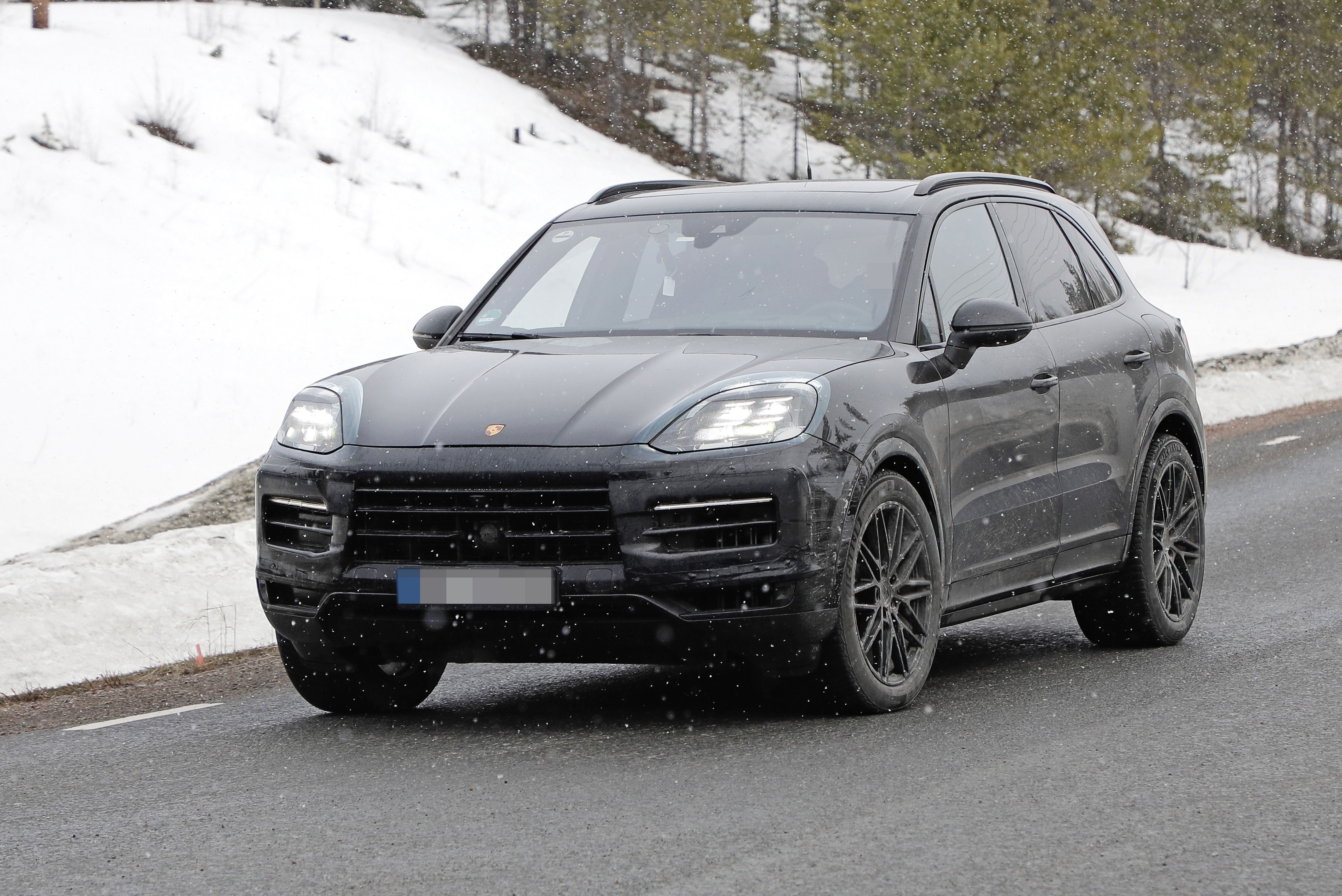 The 2023 Porsche Cayenne and Cayenne Coupe Facelift Prototypes Reveal