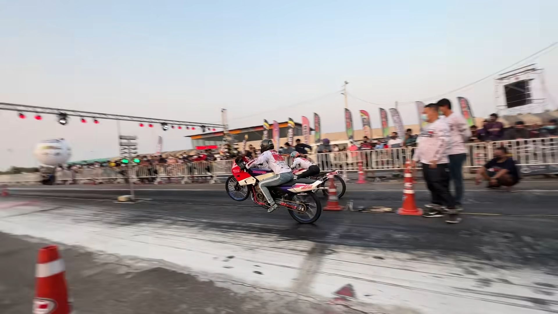 Drag Racing - Thai Style