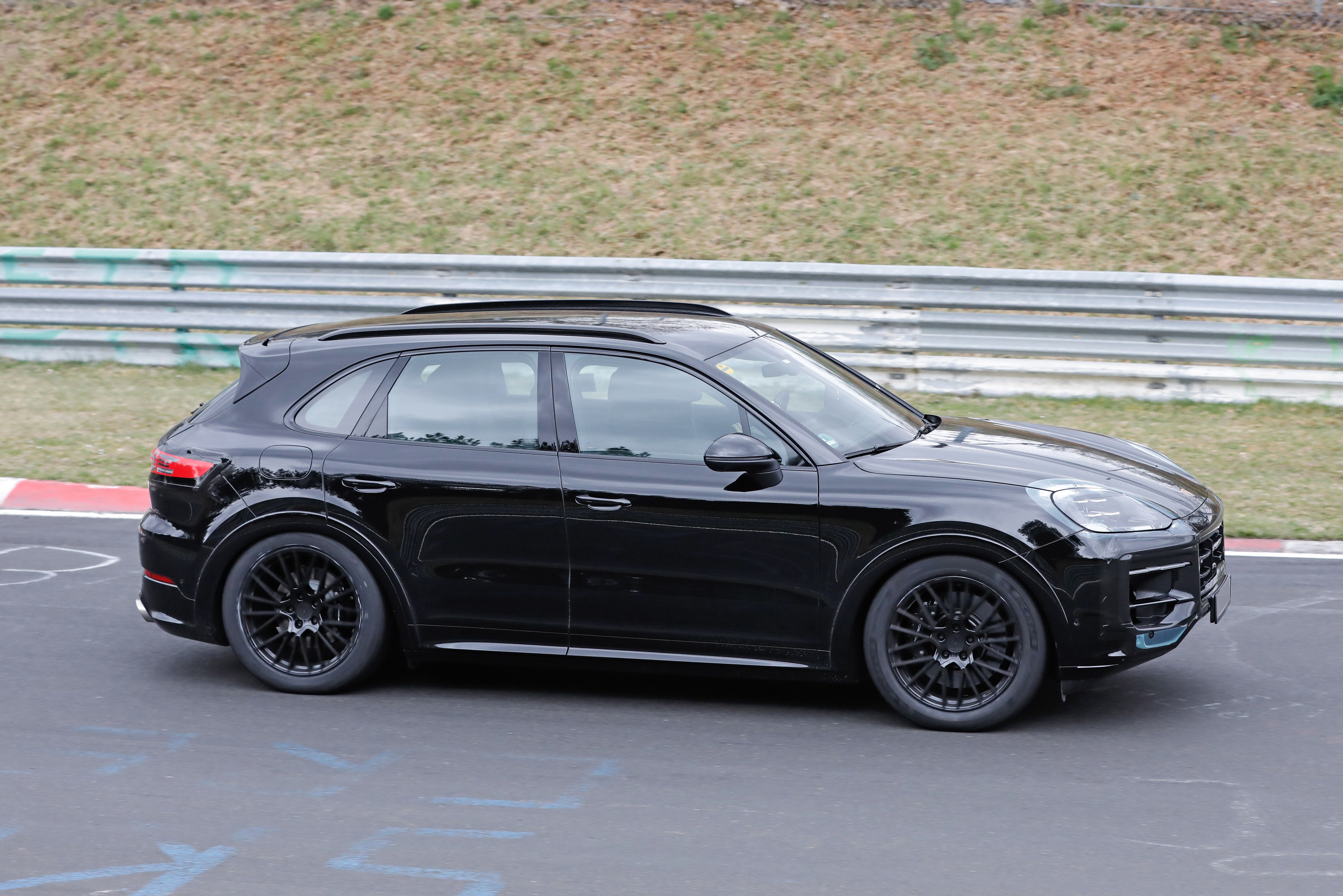 The 2023 Porsche Cayenne Turbo Facelift Caught Lapping The Nürburgring