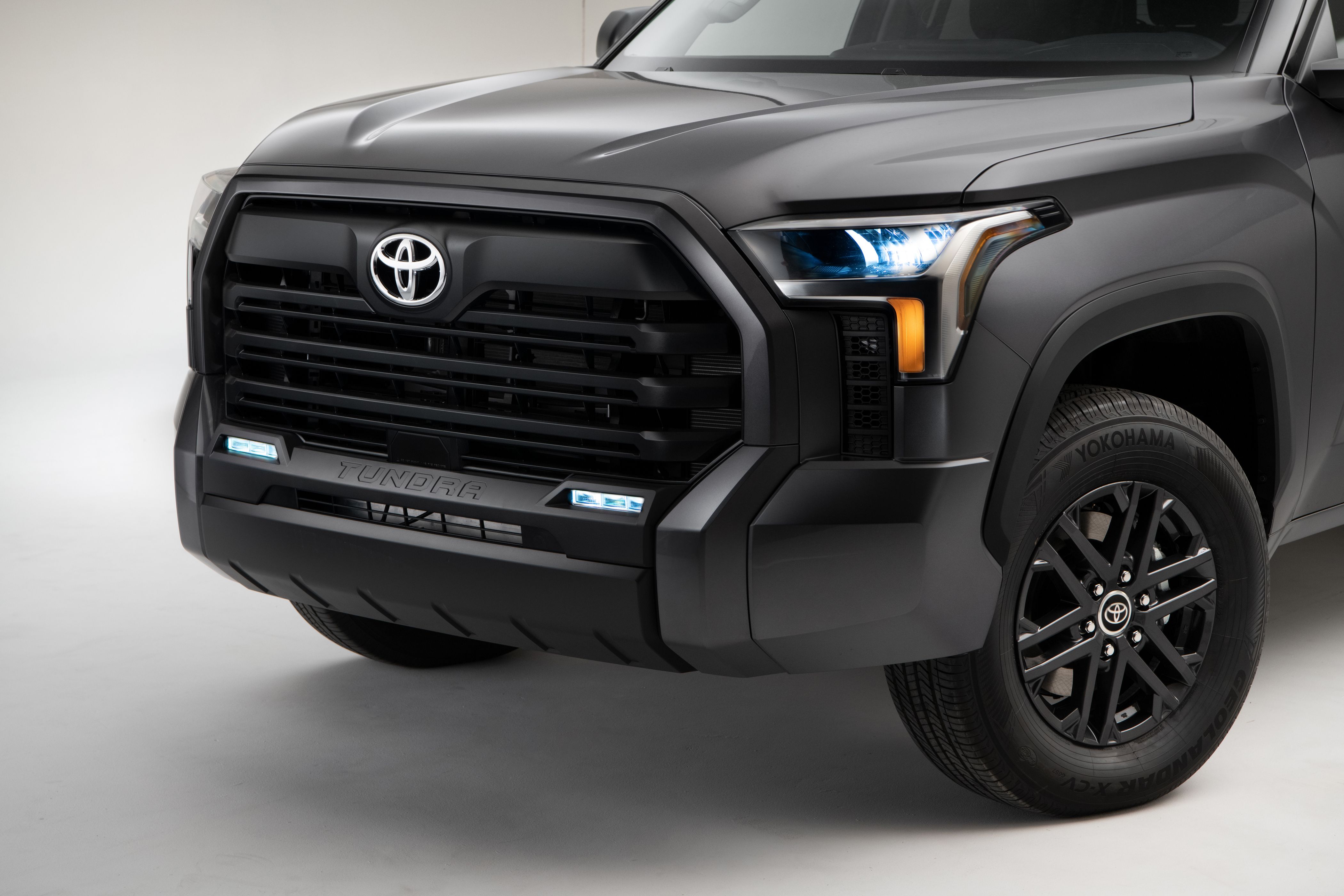 The new SX Package Makes the Toyota Tundra A Little Darker for 2023